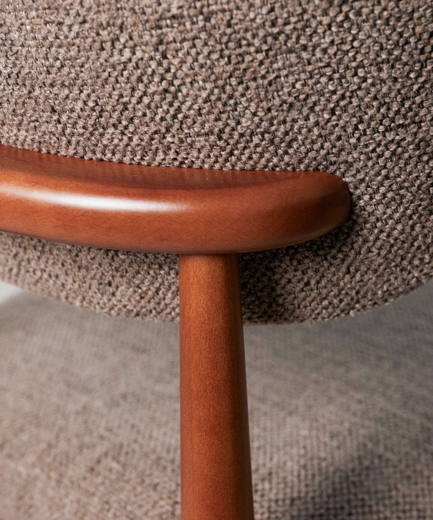 55966934204802 Silla de Comedor en Madera y Tapizada Dean Sillas Nórdicas Northdeco