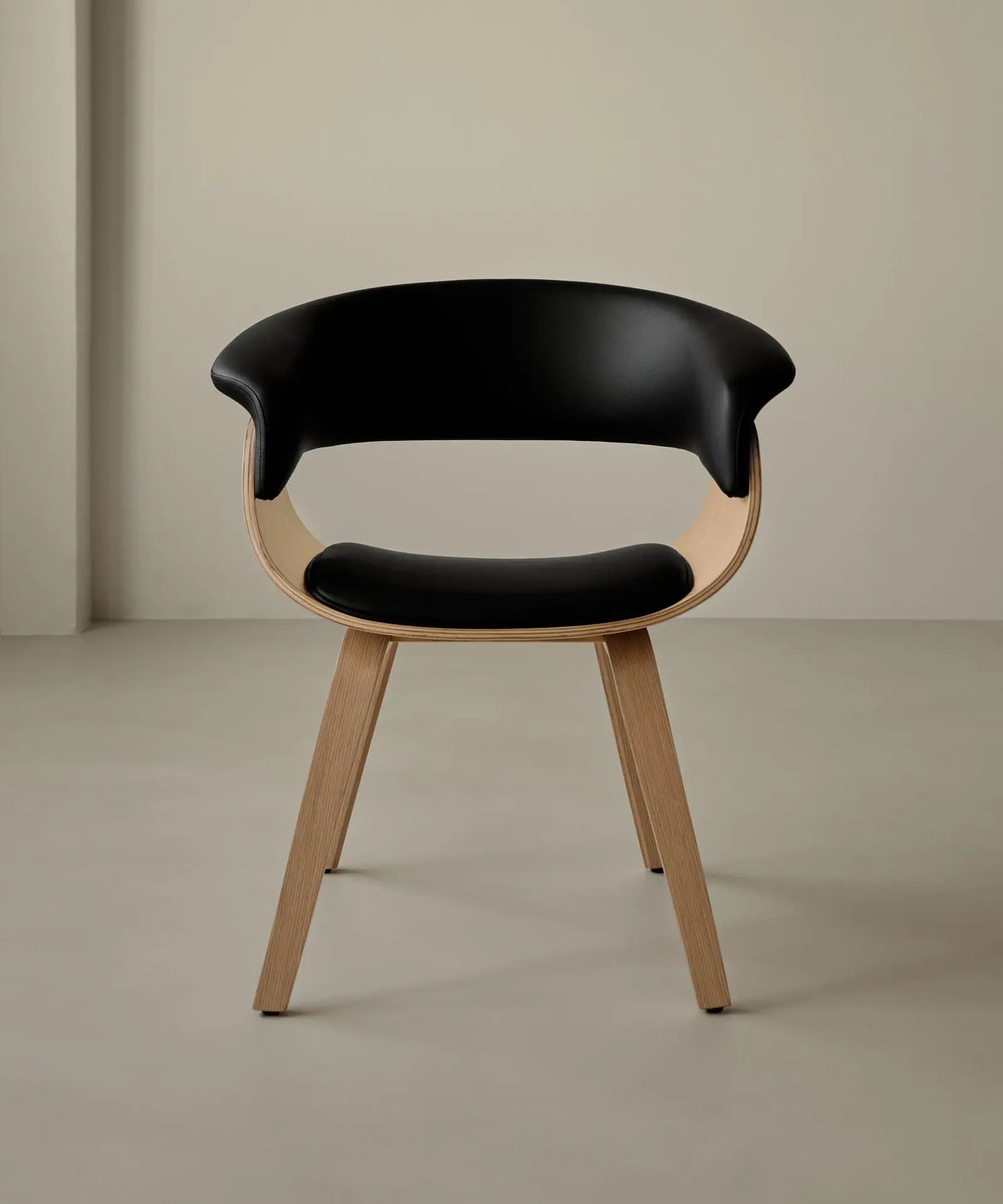 41841739792563 Silla de Comedor en Madera y Polipiel Beckett Sillas de Madera Northdeco