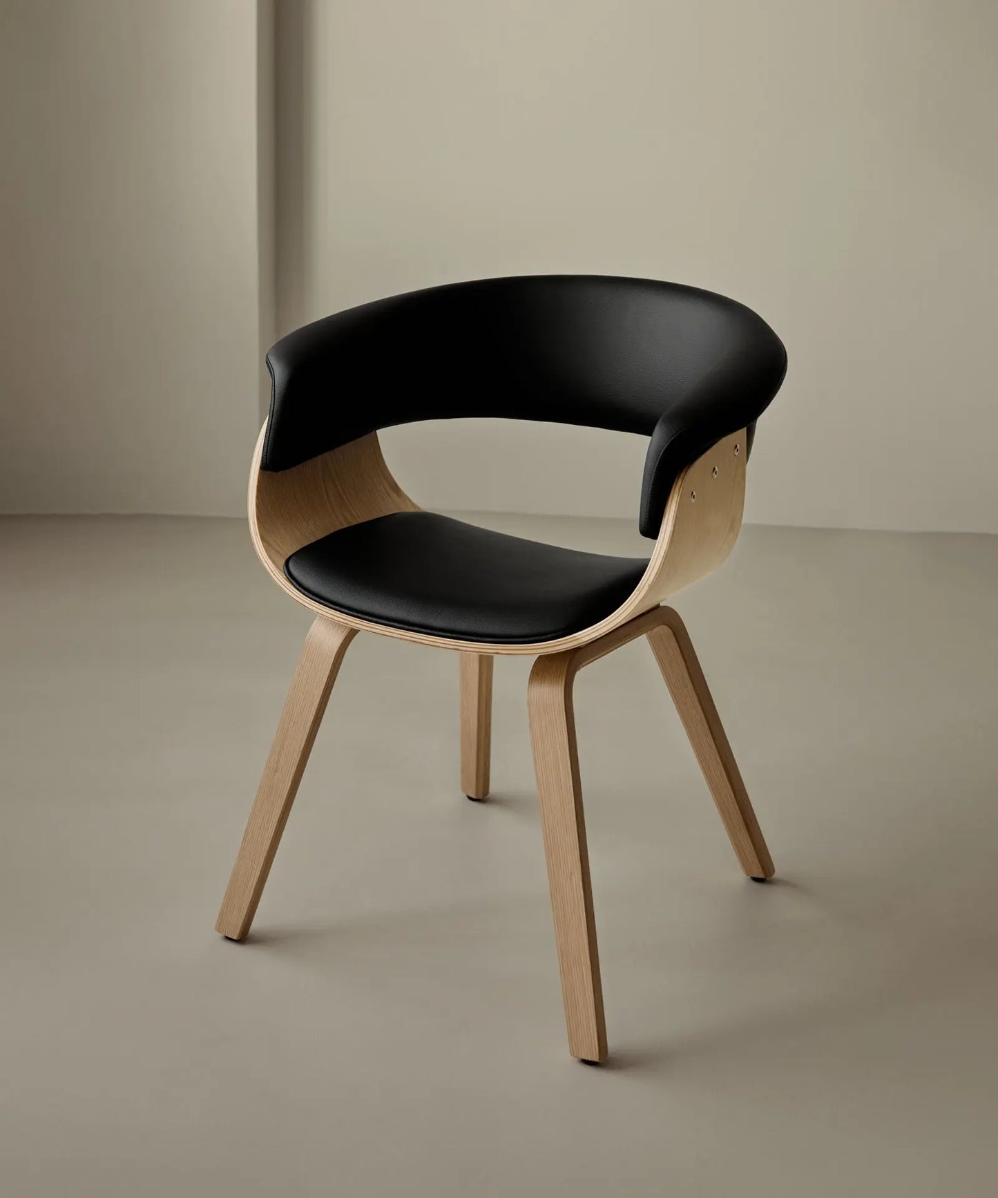 41841739792563 Silla de Comedor en Madera y Polipiel Beckett Sillas de Madera Northdeco