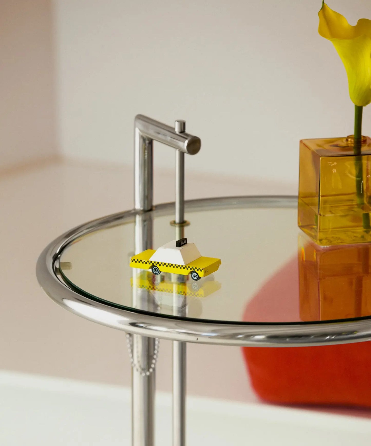 42290320900275 Mesa Auxiliar en Acero y Cristal Helen Mesas Auxiliares Northdeco