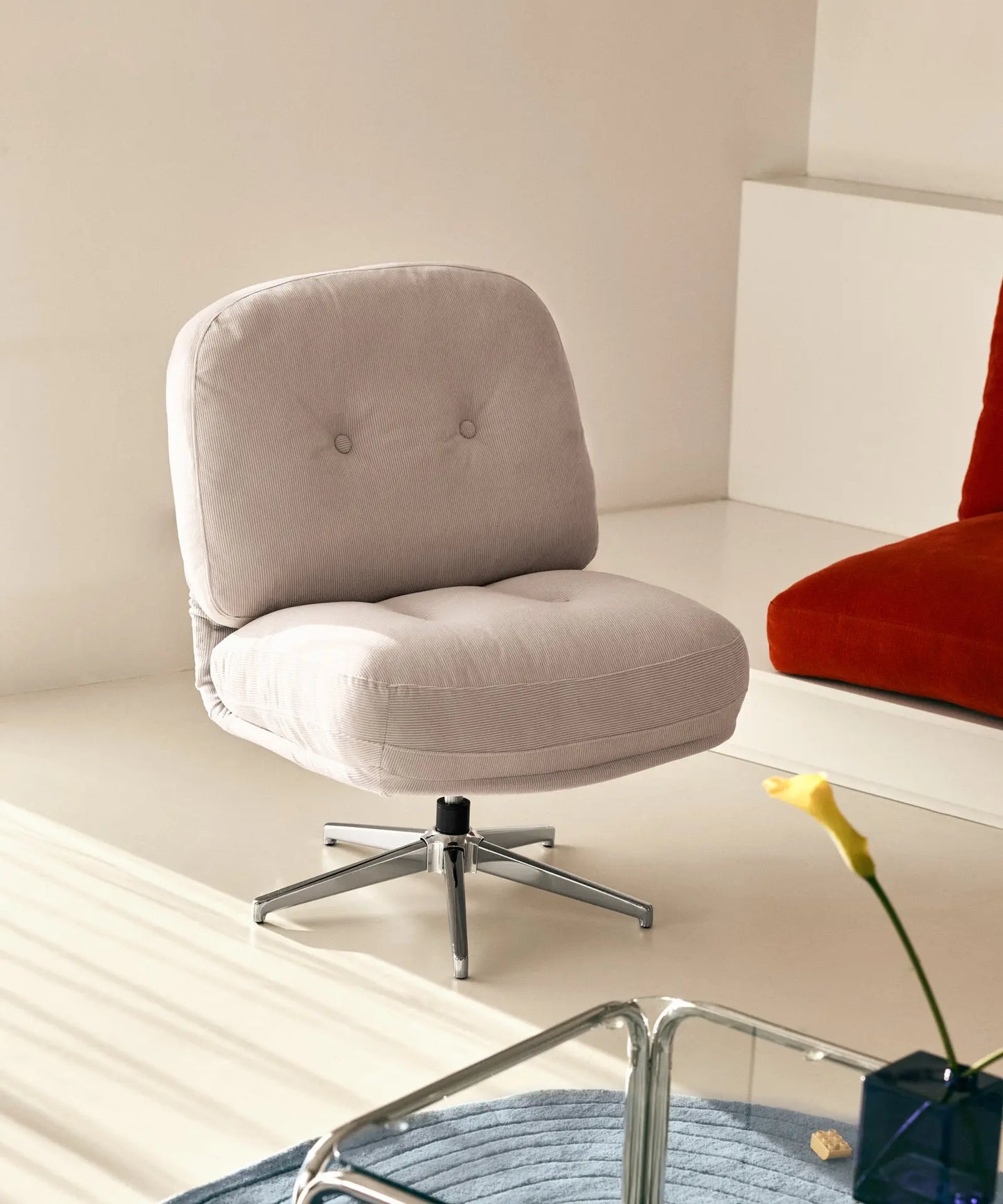 54941935796610 Sillón Giratorio Tapizado Orbit Sillones tapizados Northdeco