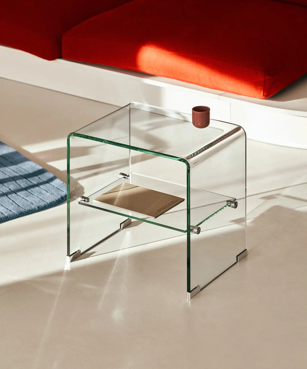 Beistelltisch aus gehärtetem Glas Siena (47x45 cm) – Northdeco
