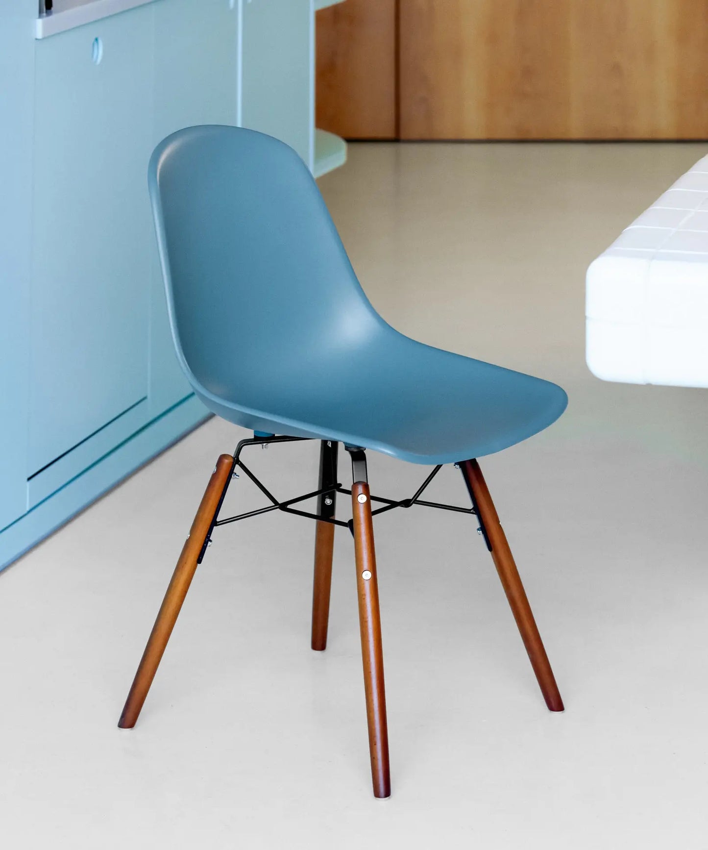 48547268886865 Silla de Polipropileno y Madera Elon Sillas de Plástico Northdeco