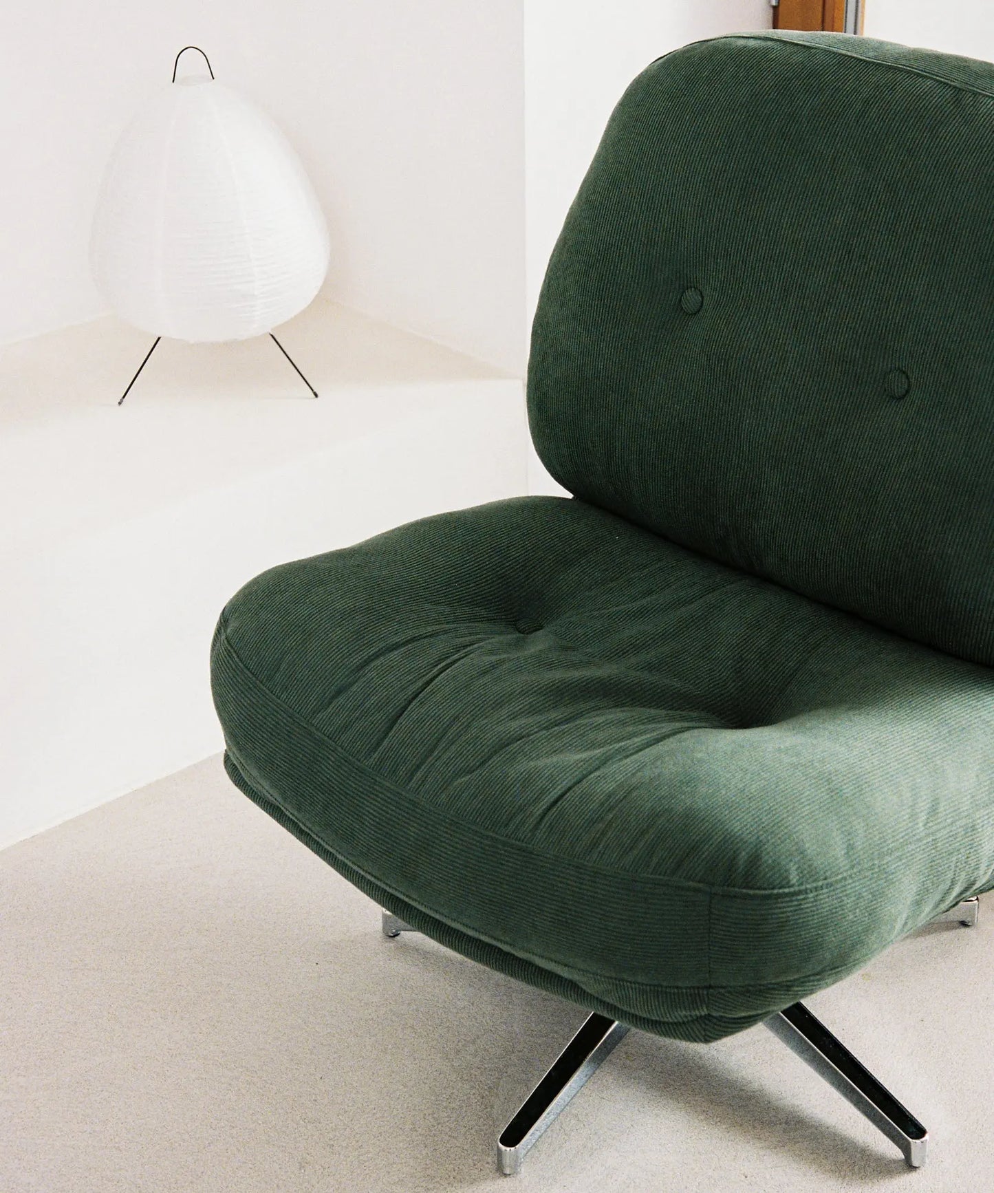 56585892692354 Sillón Giratorio Tapizado Orbit Sillones tapizados Northdeco