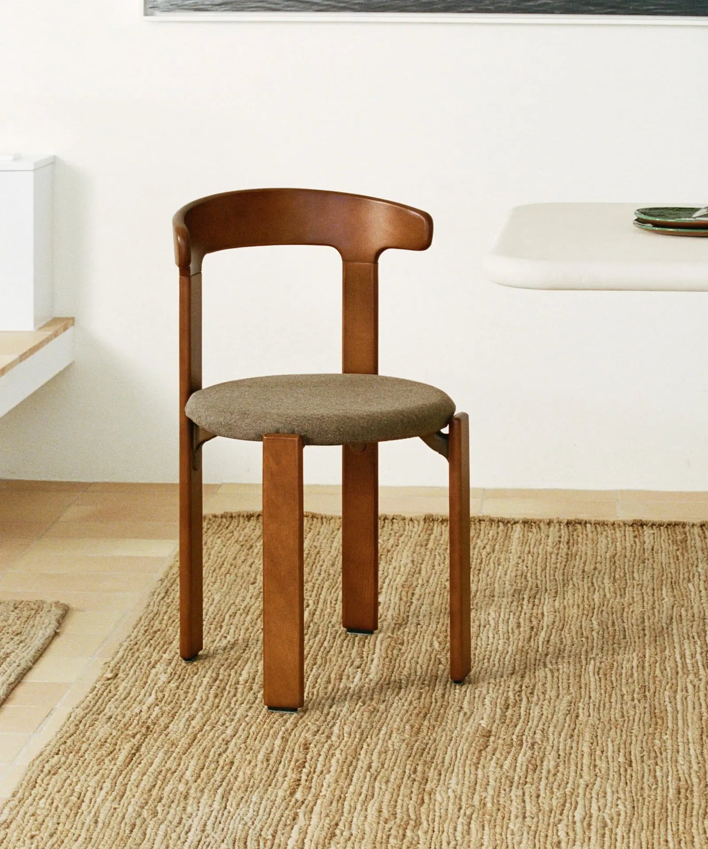 56687045017986 Silla de Comedor en Madera Tapizada Grim Sillas de Madera Northdeco