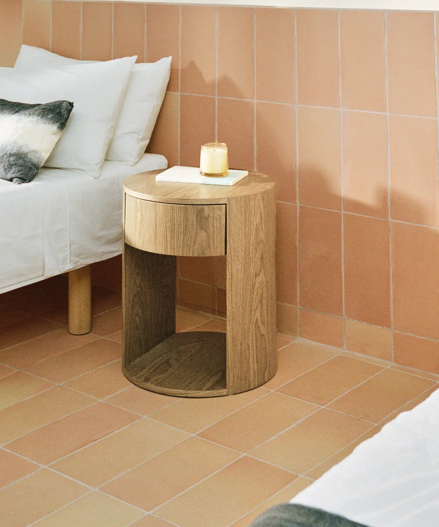 56593820025218 Mesita de Noche de Madera Abbie Mesas de Madera Northdeco