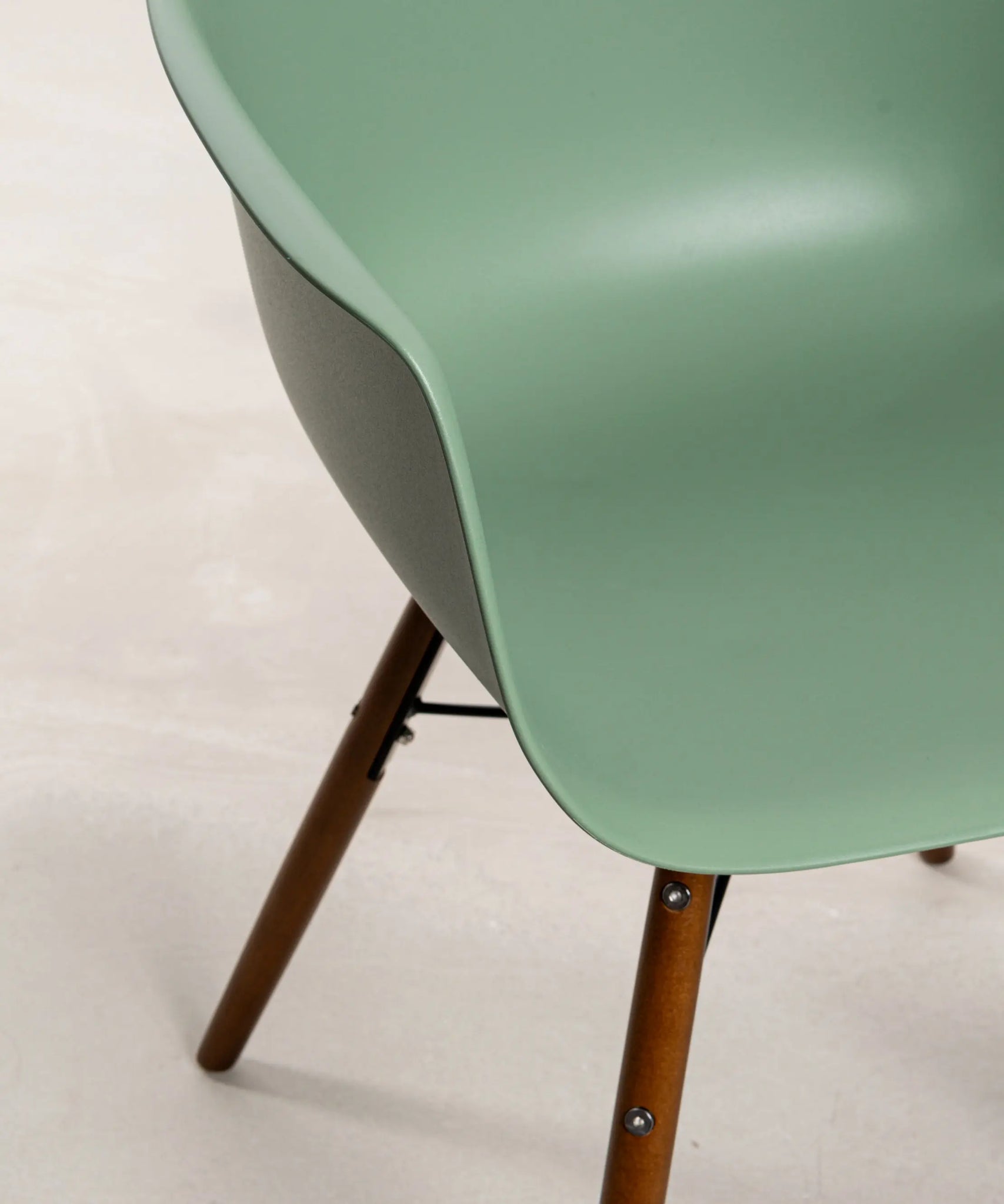 Tradineur - Silla de plástico apilable con reposabrazos para exterior, silla  ergonómica de polipropileno, cómoda, ligera y resis