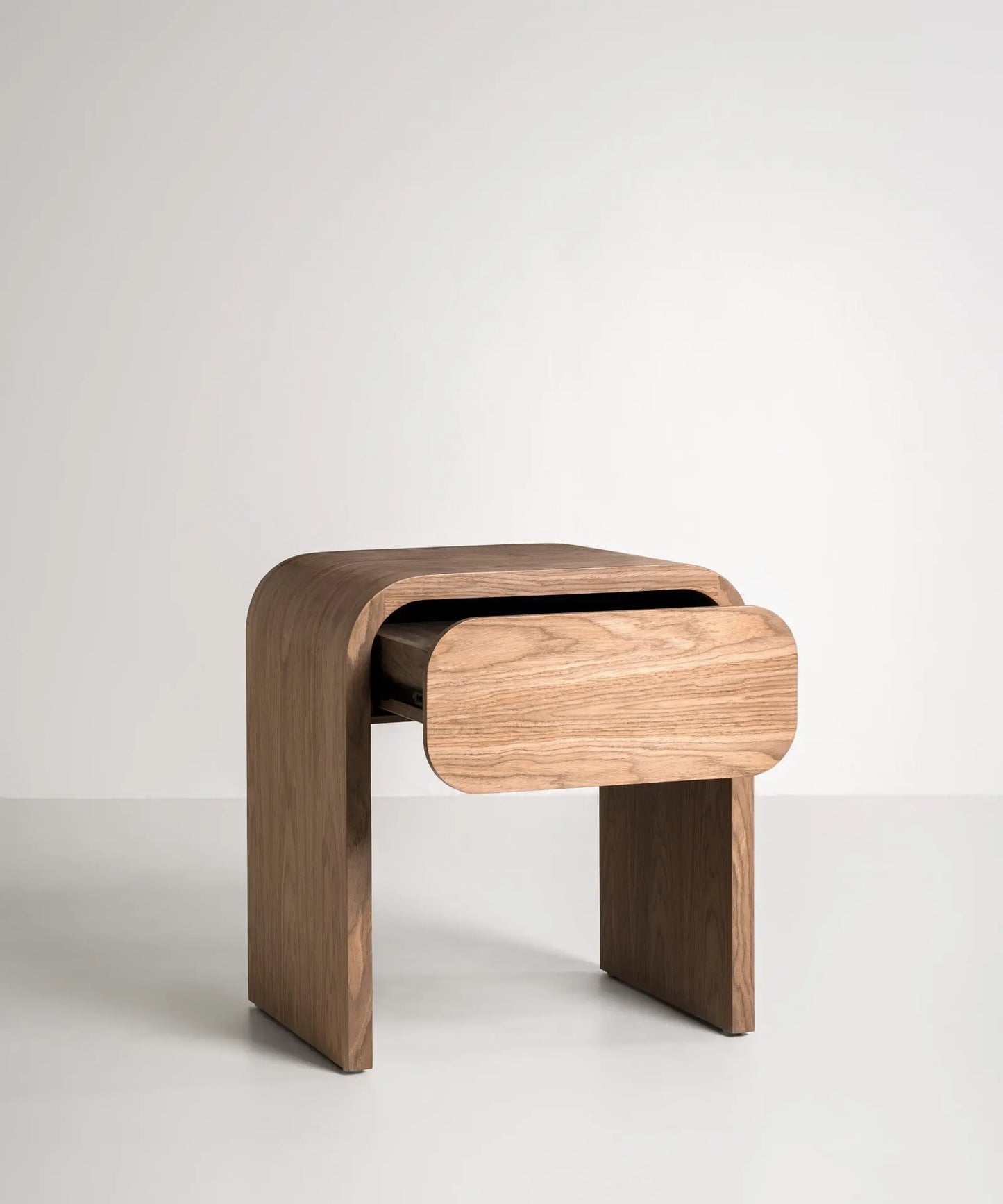 56515340992898 Mesita de Noche de Madera Atelier Mesas de Madera Northdeco