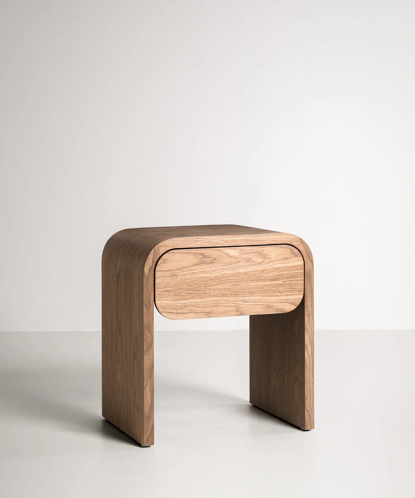 56515340992898 Mesita de Noche de Madera Atelier Mesas de Madera Northdeco