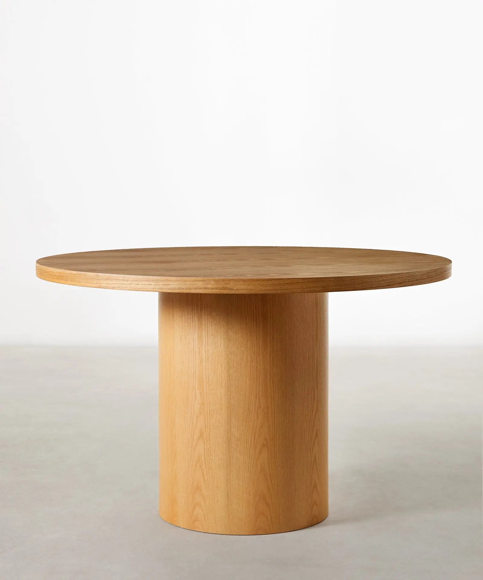 55587551052162 Mesa de Comedor Redonda en Madera Jolie (120 cm) Mesas de Madera Northdeco