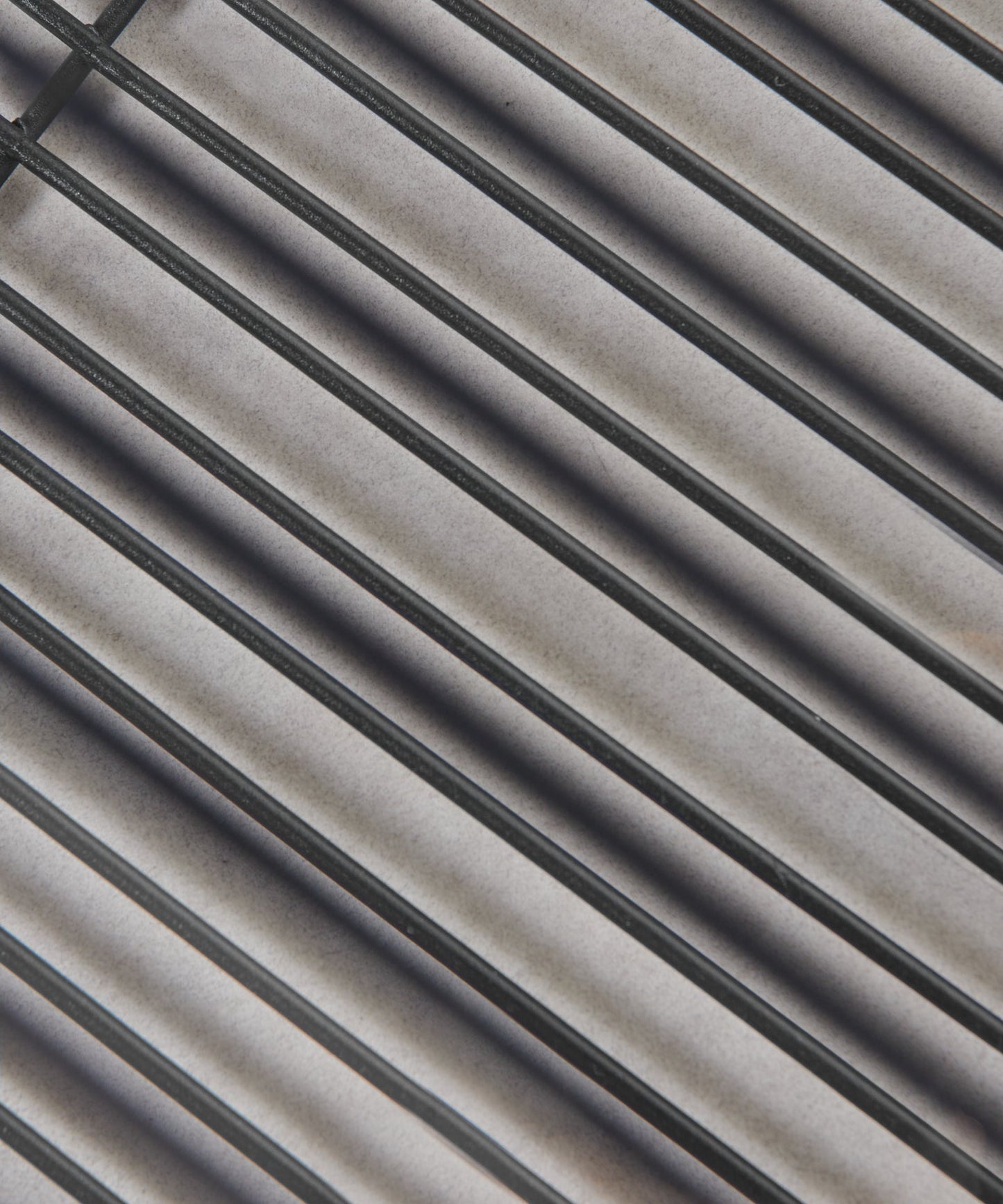 55139053699458 Mesa auxiliar de metal y cristal Lyn Mesas Auxiliares Northdeco