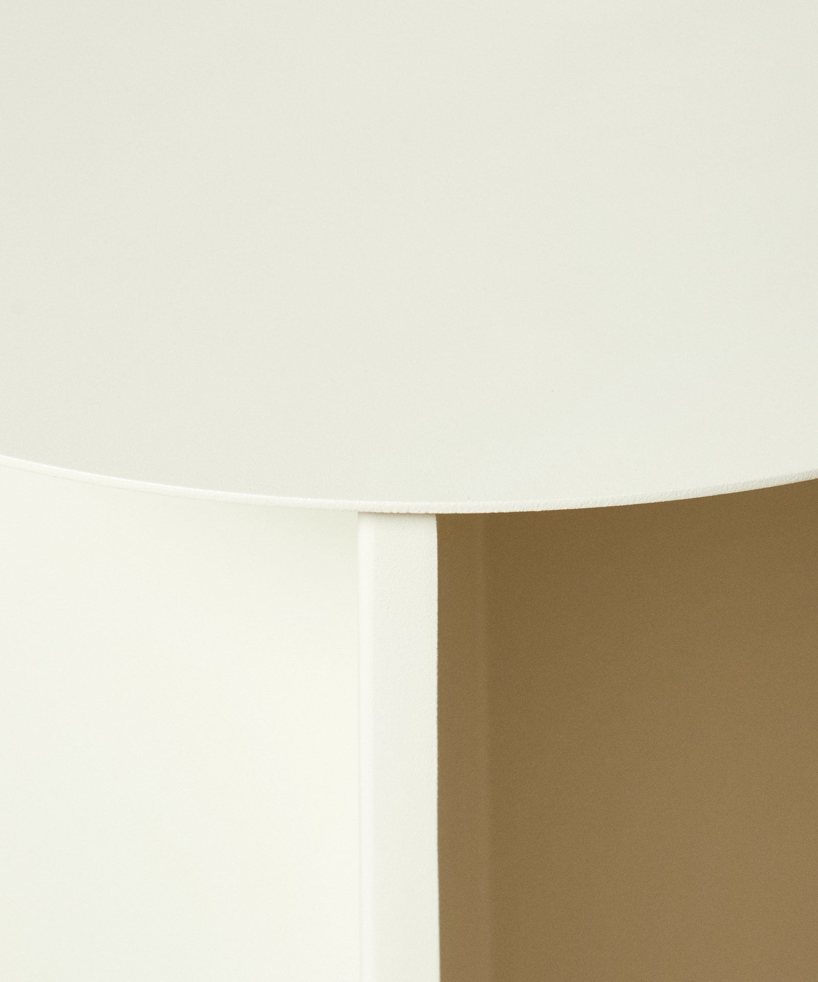 55689153741186 Mesita auxiliar de metal Aiden (47x35 cm) Mesas Auxiliares Northdeco