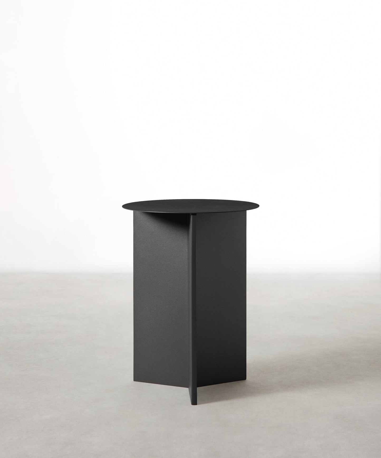 55689170223490 Mesita auxiliar de metal Aiden (47x35 cm) Mesas Auxiliares Northdeco