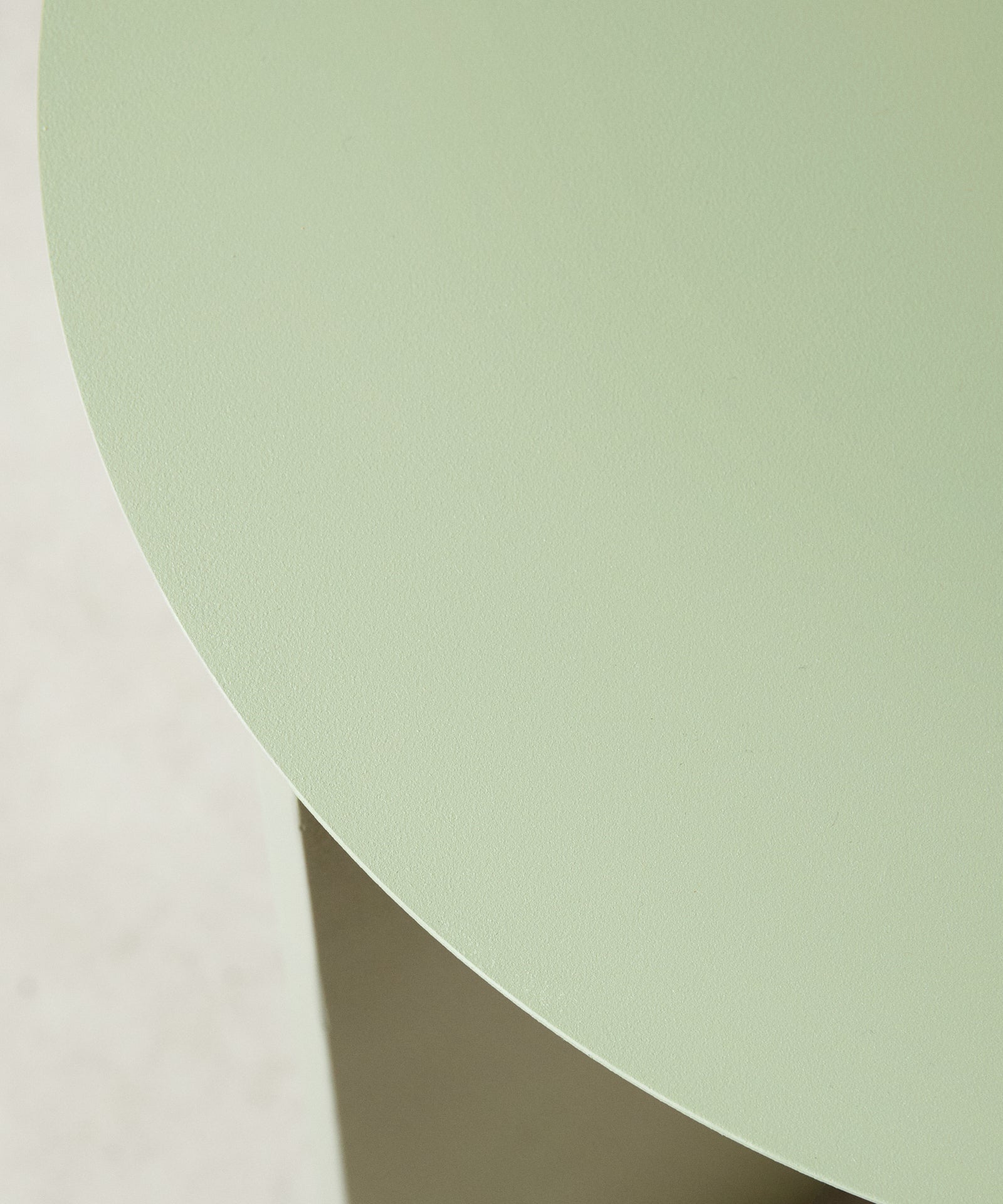 55689170256258 Mesita auxiliar de metal Aiden (47x35 cm) Mesas Auxiliares Northdeco