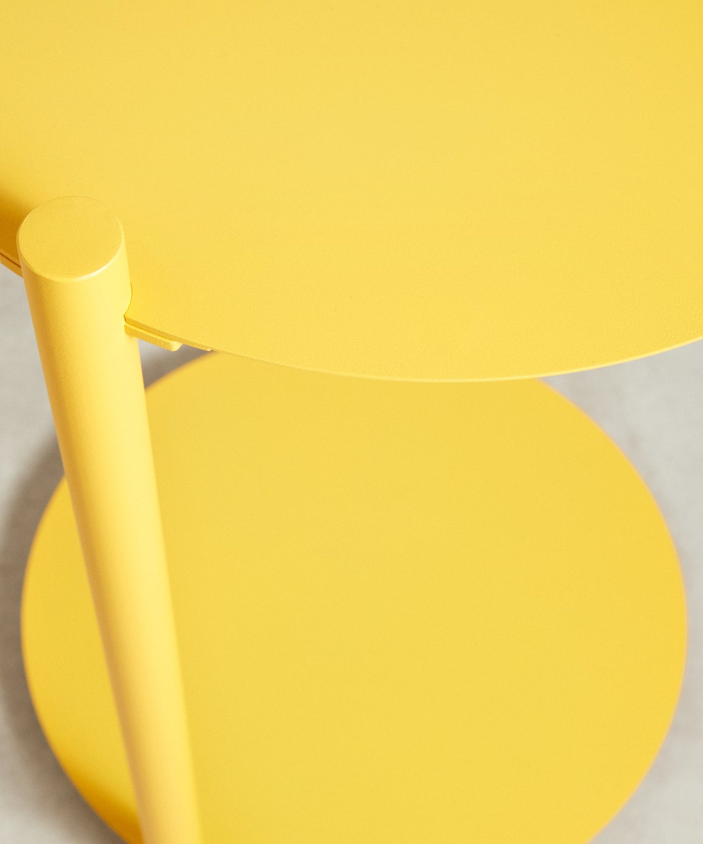 55689192505730 Mesa Auxiliar de Metal Simon Mesas Auxiliares Northdeco