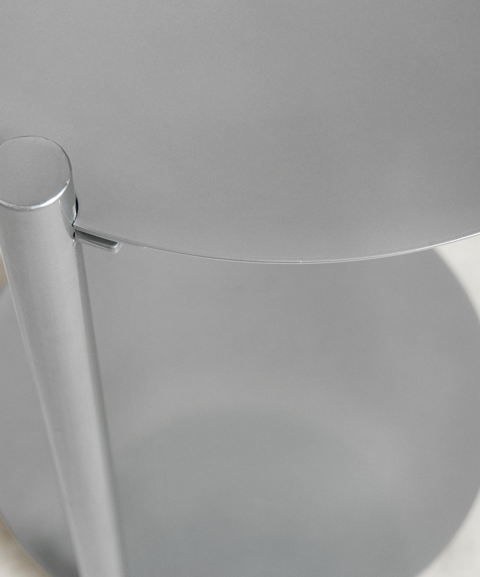 55689192604034 Mesa Auxiliar de Metal Simon Mesas Auxiliares Northdeco