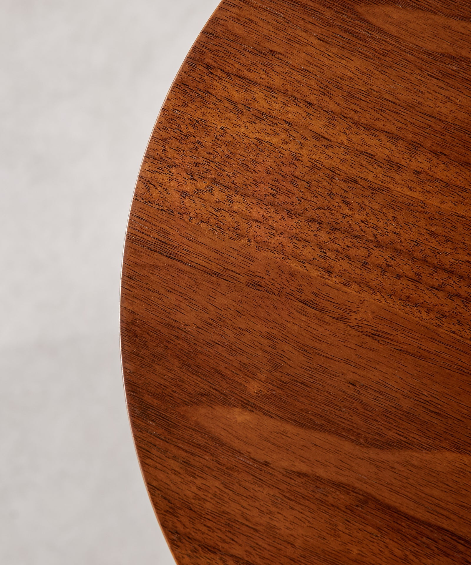 55503171551618 Mesita auxiliar de madera Arvin (50x50 cm) Mesas de Madera Northdeco