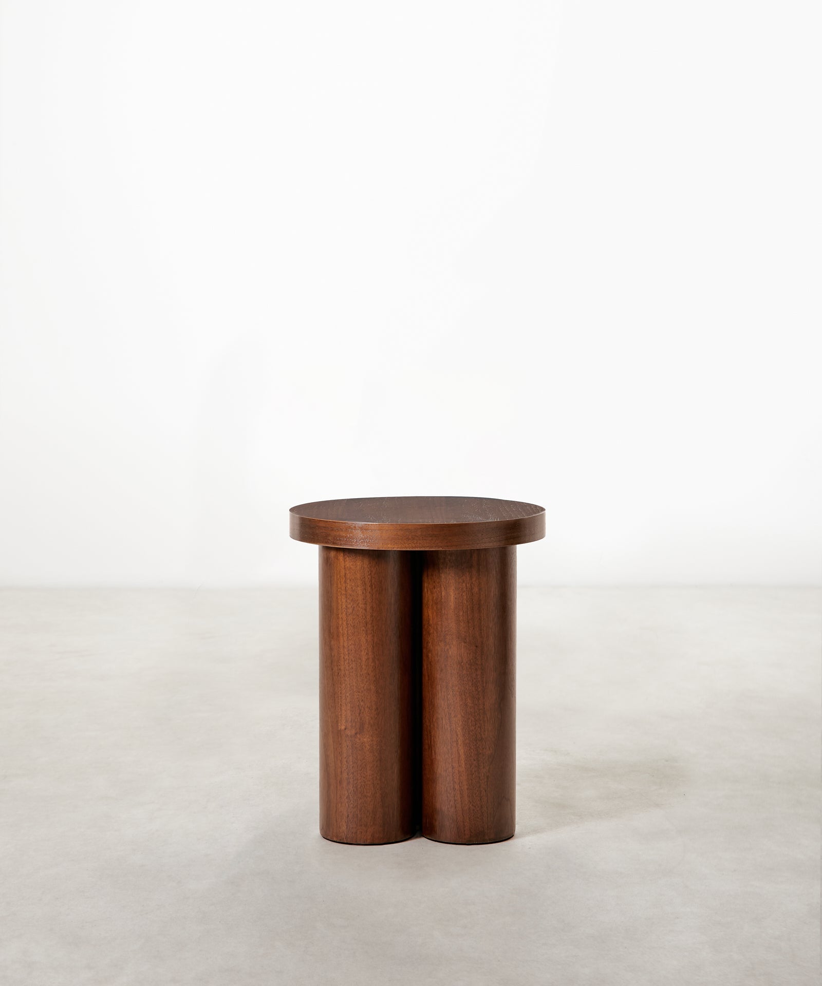 55503171551618 Mesita auxiliar de madera Arvin (50x50 cm) Mesas de Madera Northdeco