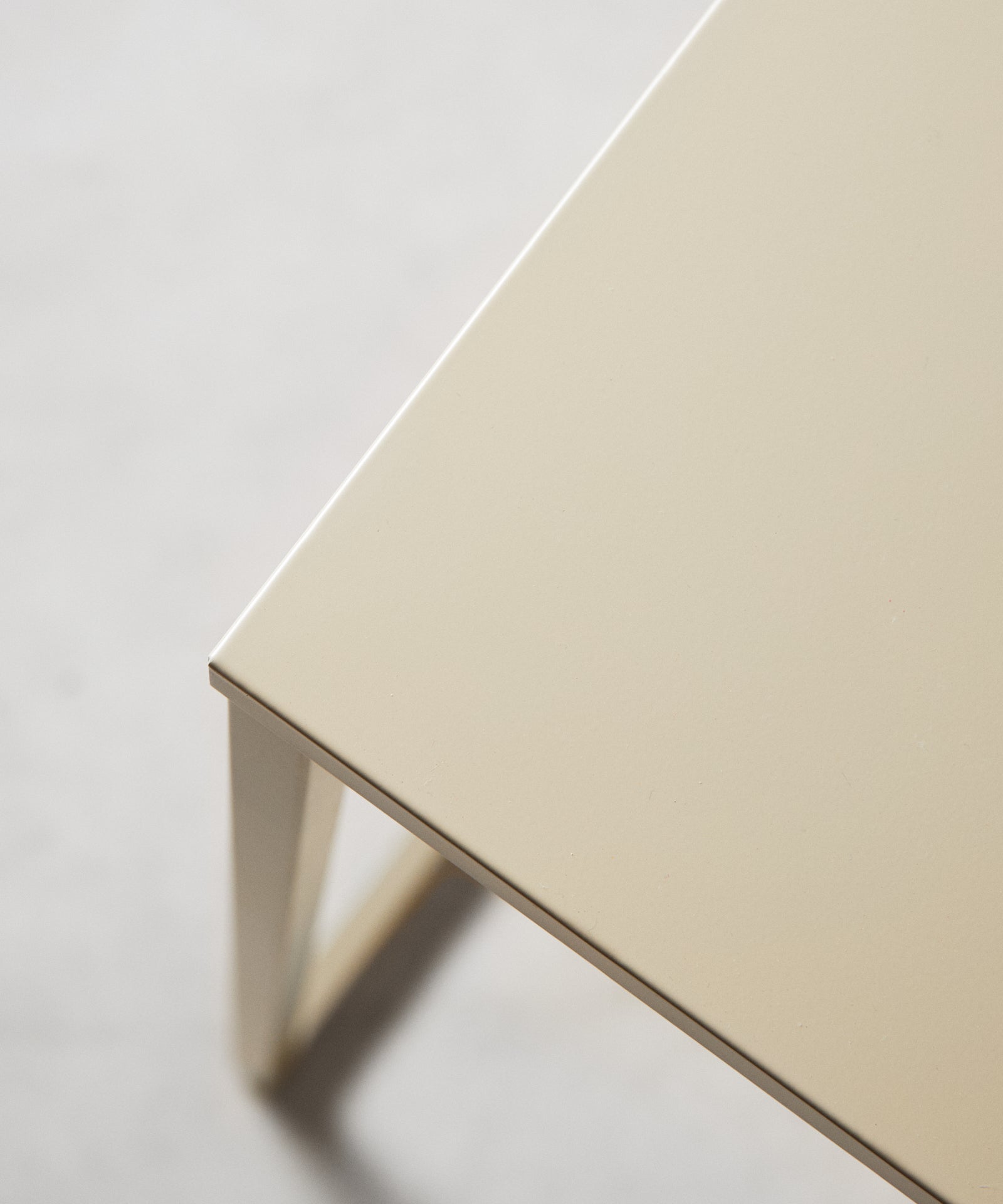 55822972944770 Mesa de Escritorio en Acero Laminado Varek Mesas Northdeco