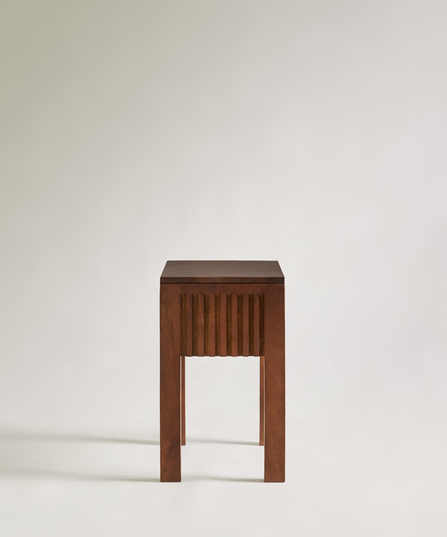 56755025576322