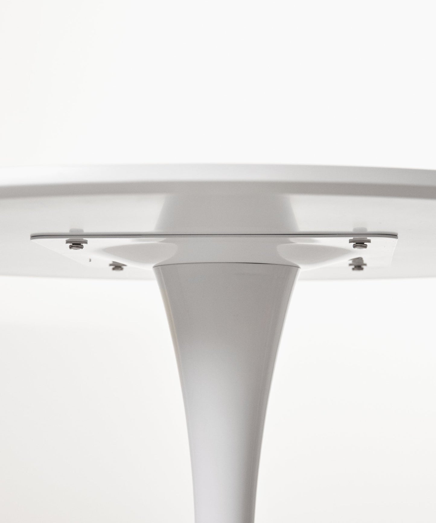 55418511851906 Mesa redonda de madera y fibra de vidrio Tulia (100 cm) Mesas Northdeco