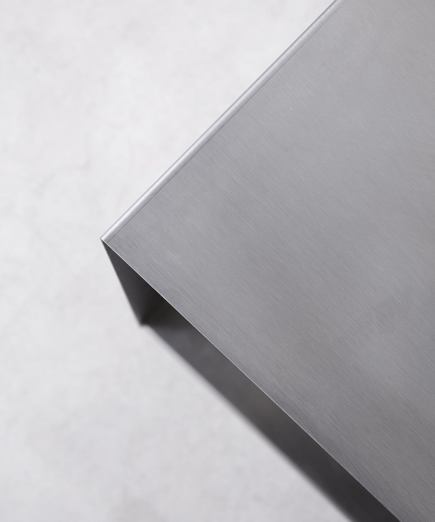 55690989371778 Mesita auxiliar de metal Metv (42x37 cm) Mesas Auxiliares Northdeco