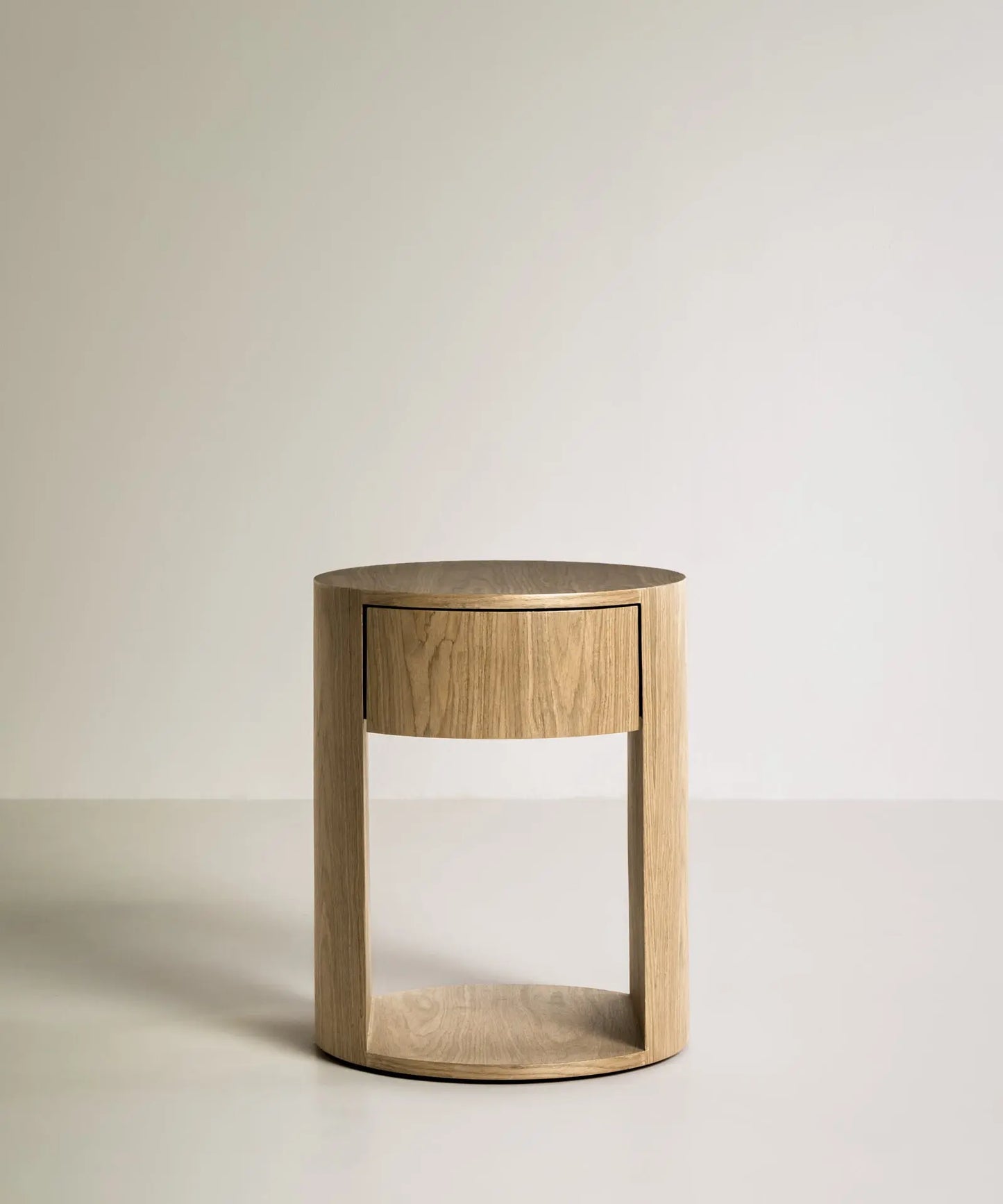 56593820025218 Mesita de Noche de Madera Abbie Mesas de Madera Northdeco