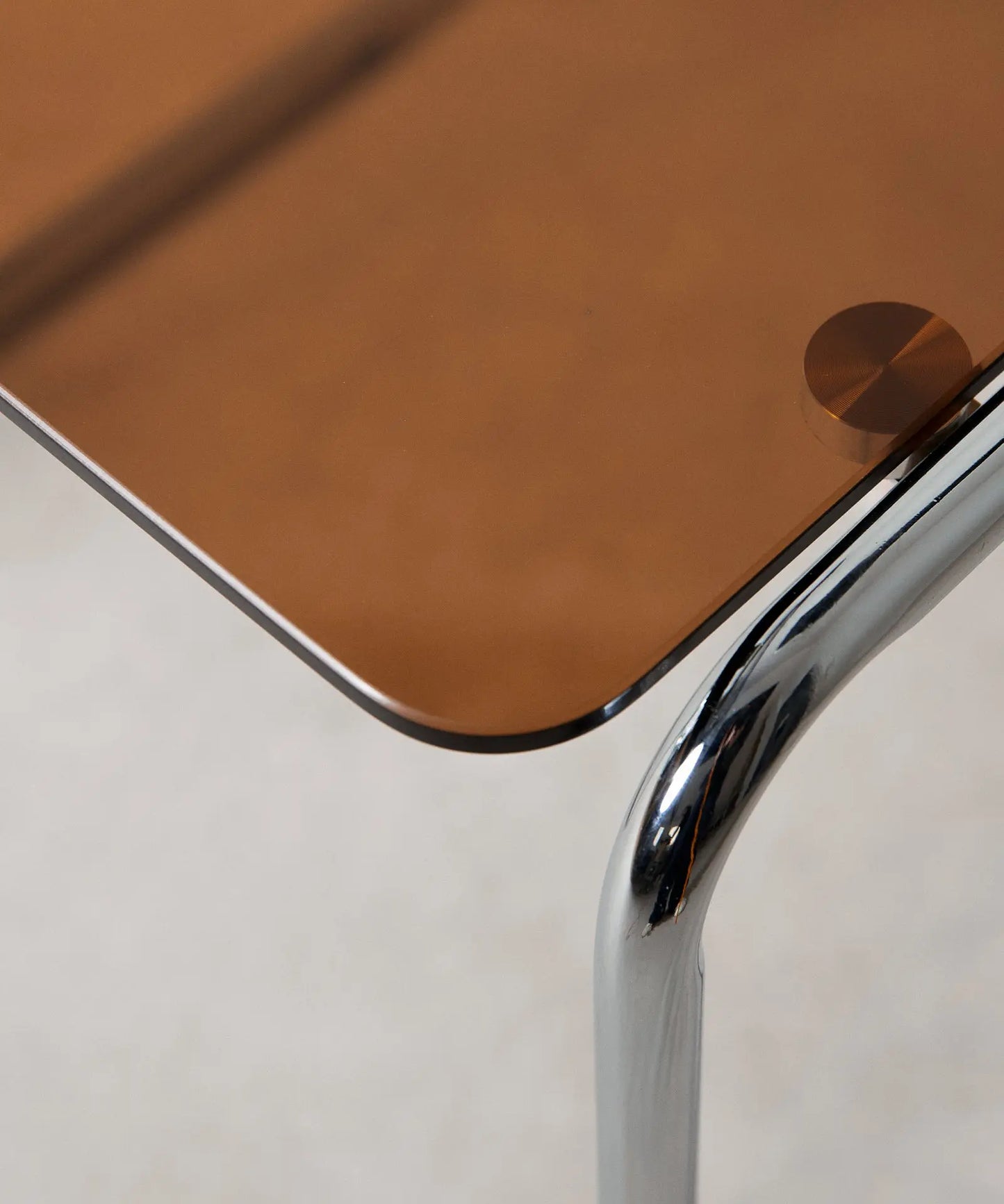 56320834601346 Mesa Auxiliar de Metal y Cristal Templado Bonet Mesas Auxiliares Northdeco