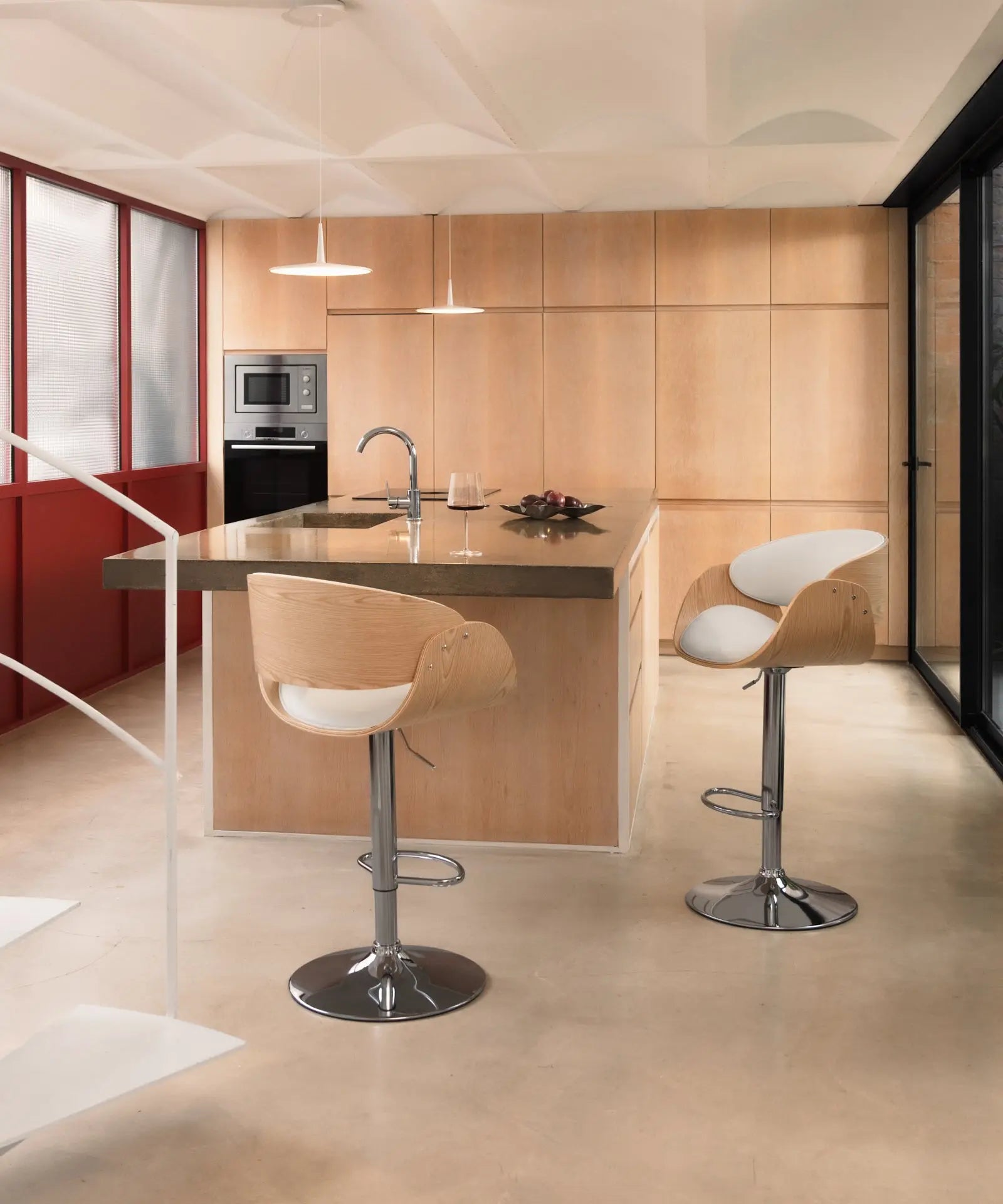 42036561739955 Taburete de Madera y Polipiel Regulable Debbie Taburetes Northdeco