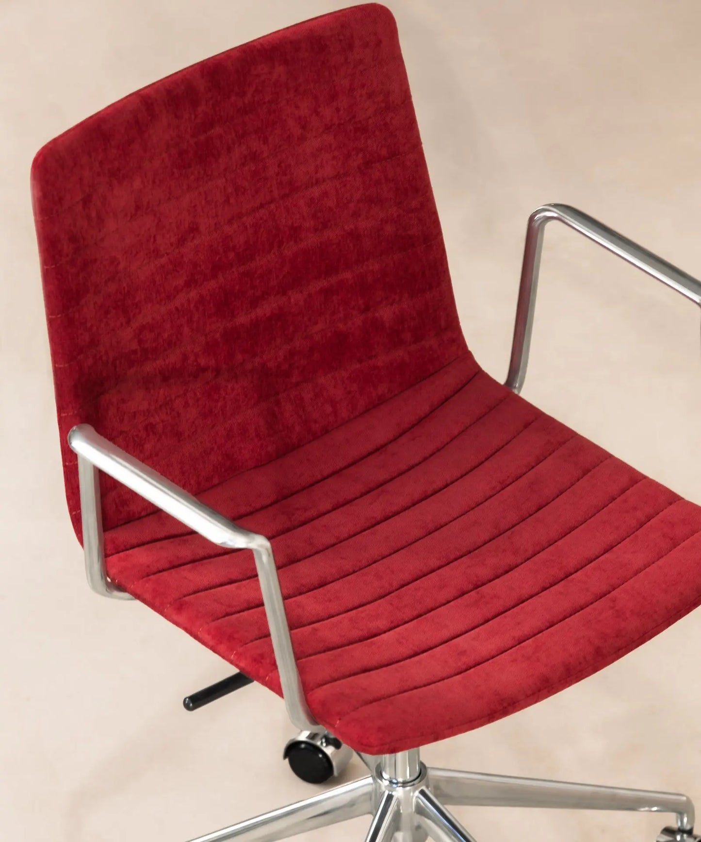 55919771976066 Silla de Escritorio Tapizada y Ajustable Jamie Sillas de Oficina Northdeco