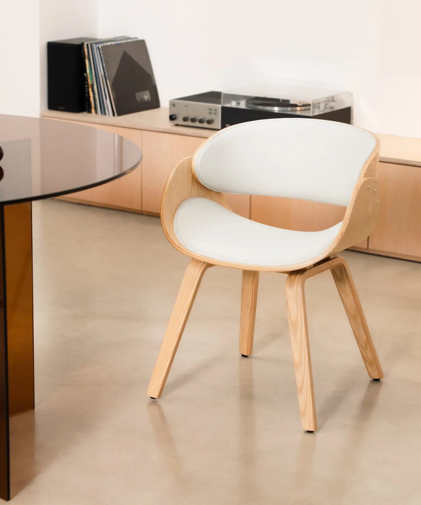 41841360437427 Silla de Comedor en Madera y Polipiel Debbie Sillas Nórdicas Northdeco