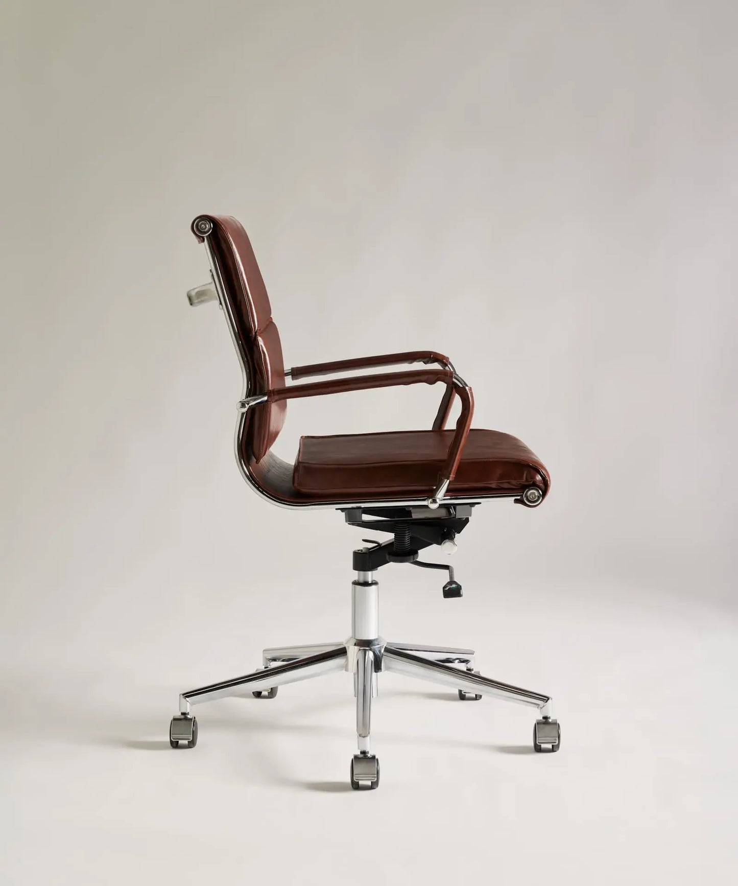 56006775210370 Silla de Oficina en Polipiel Kane Low Base Sillas de Oficina Northdeco