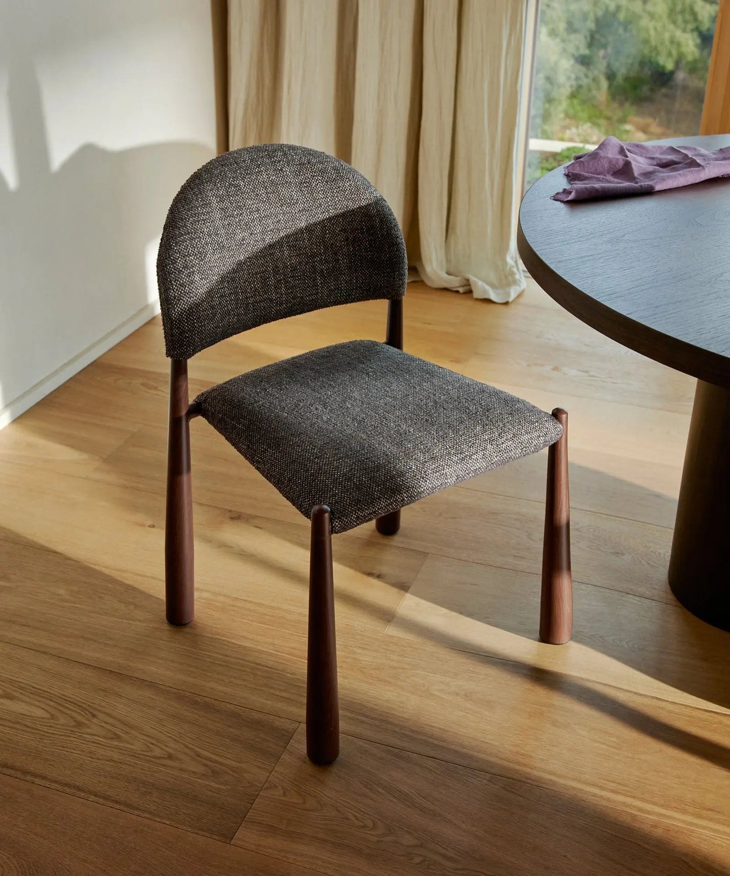 55651928539522 Silla de Comedor en Madera Tapizada Dafne Sillas tapizadas Northdeco