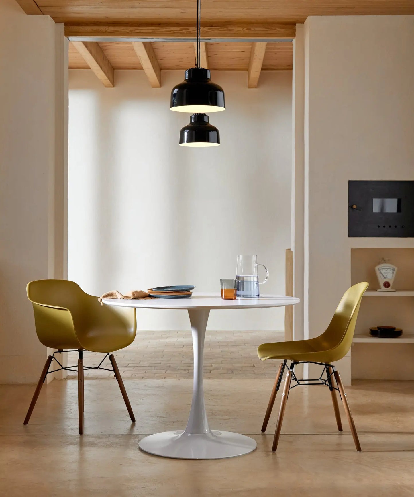 42033017192627 Silla de Polipropileno y Madera Elon Sillas de Plástico Northdeco