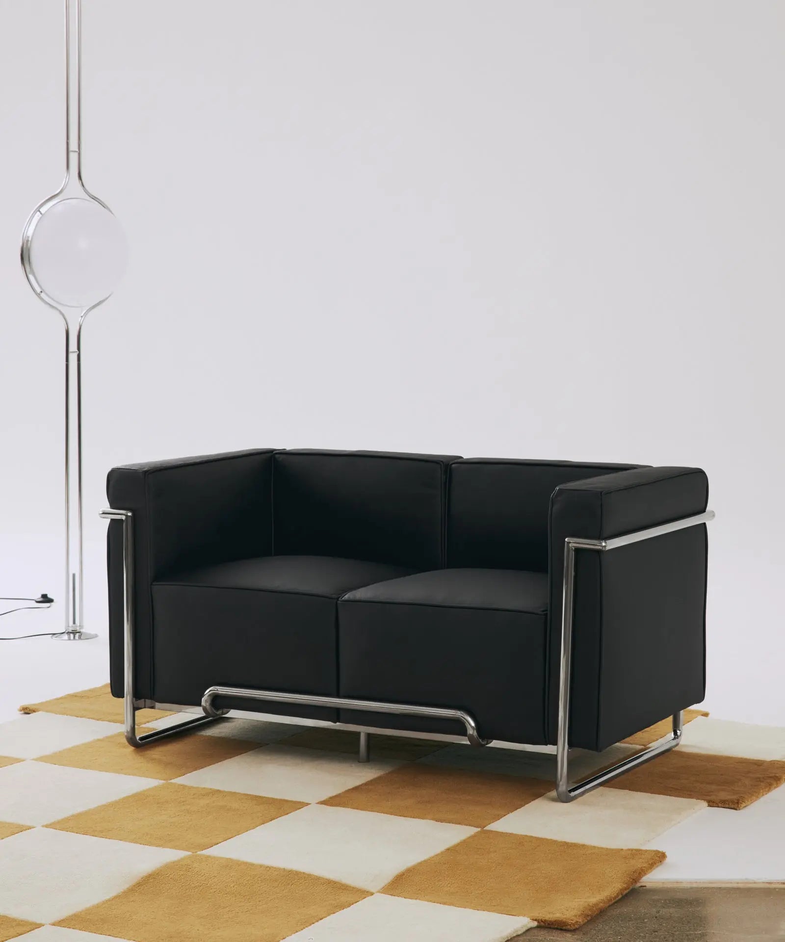 Sofá de 2 Plazas en Polipiel y Metal Box Sofás de Polipiel Northdeco