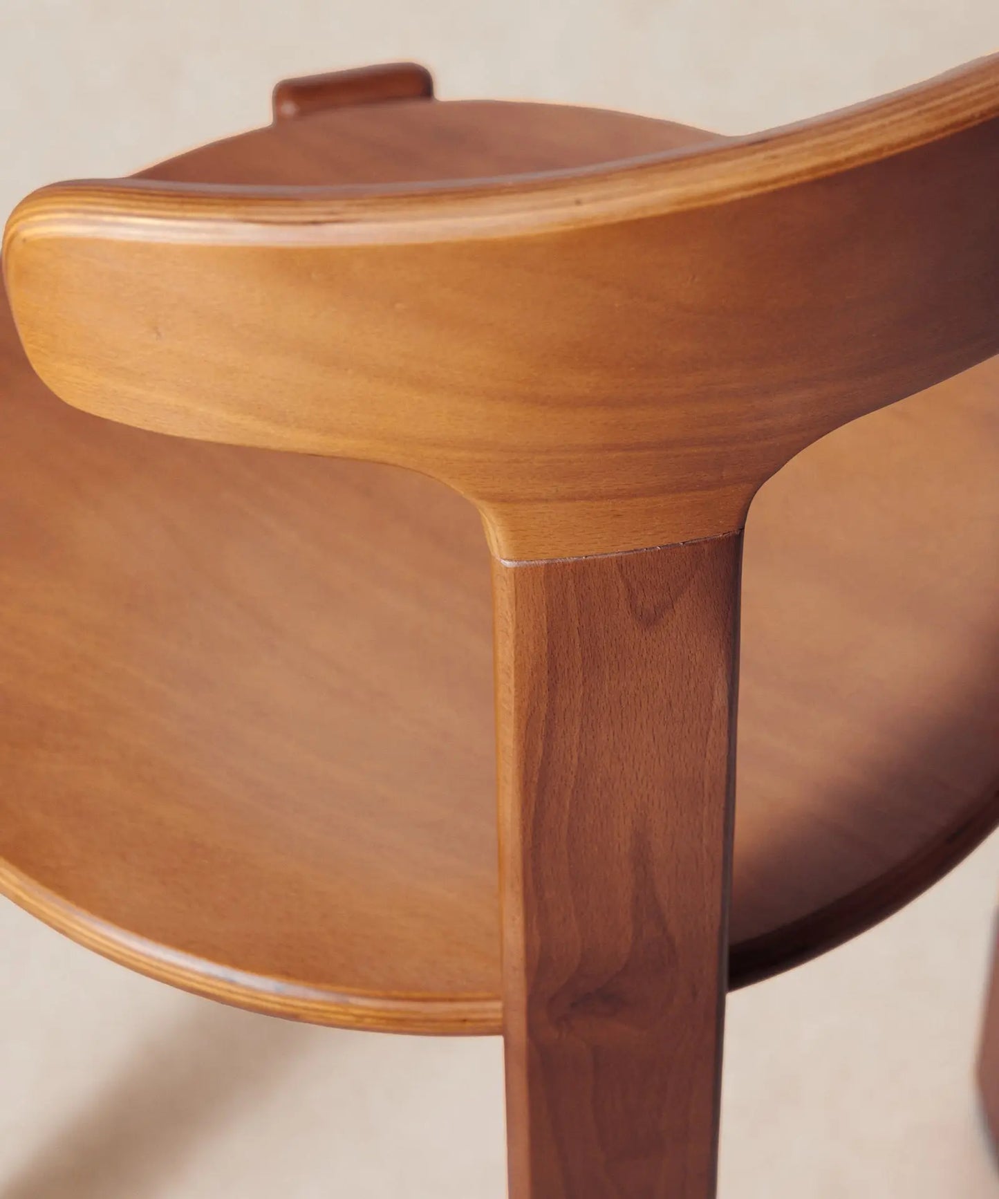 56200707604866 Silla de Comedor en Madera Alara Sillas de Madera Northdeco