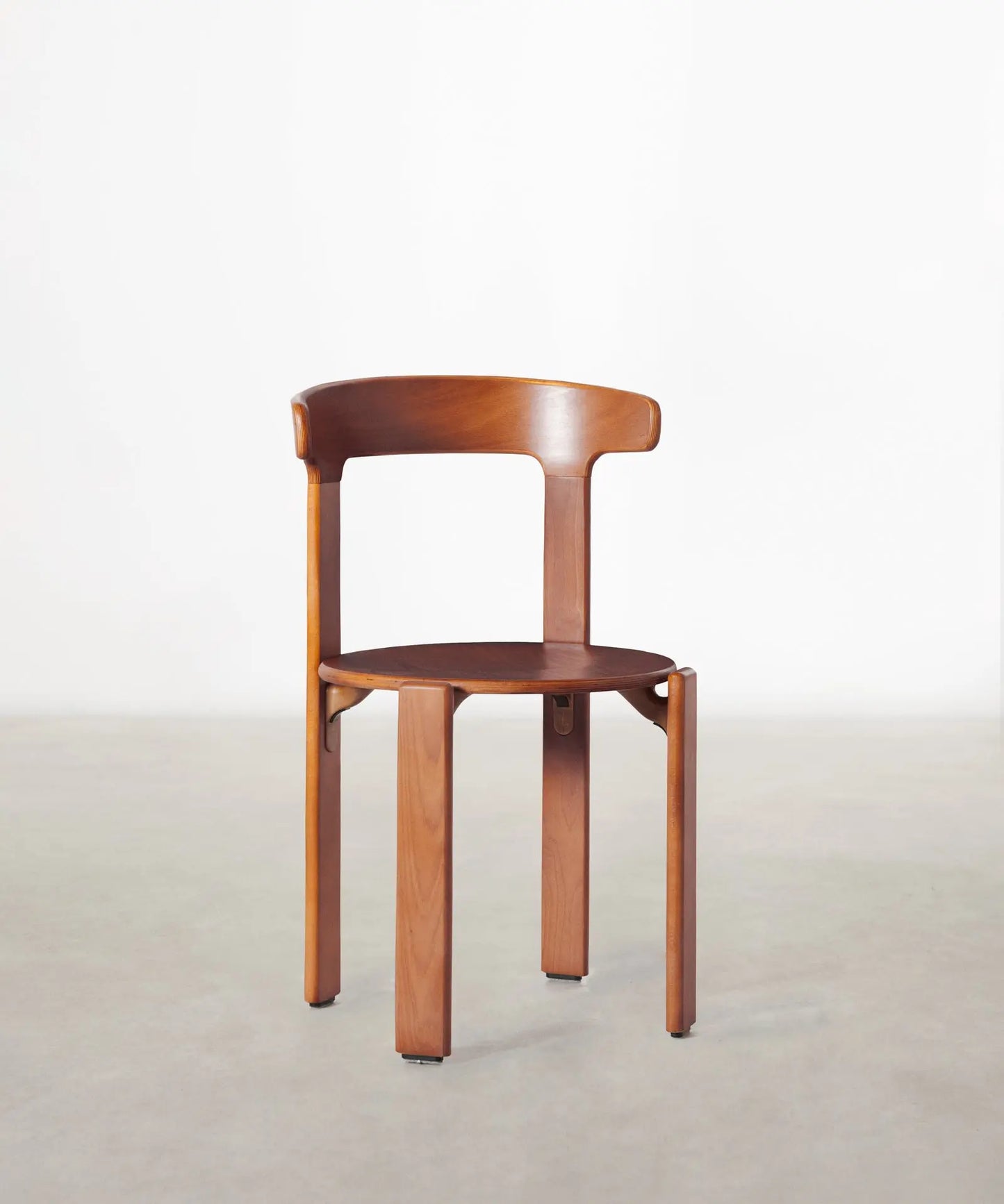 56200707604866 Silla de Comedor en Madera Alara Sillas de Madera Northdeco