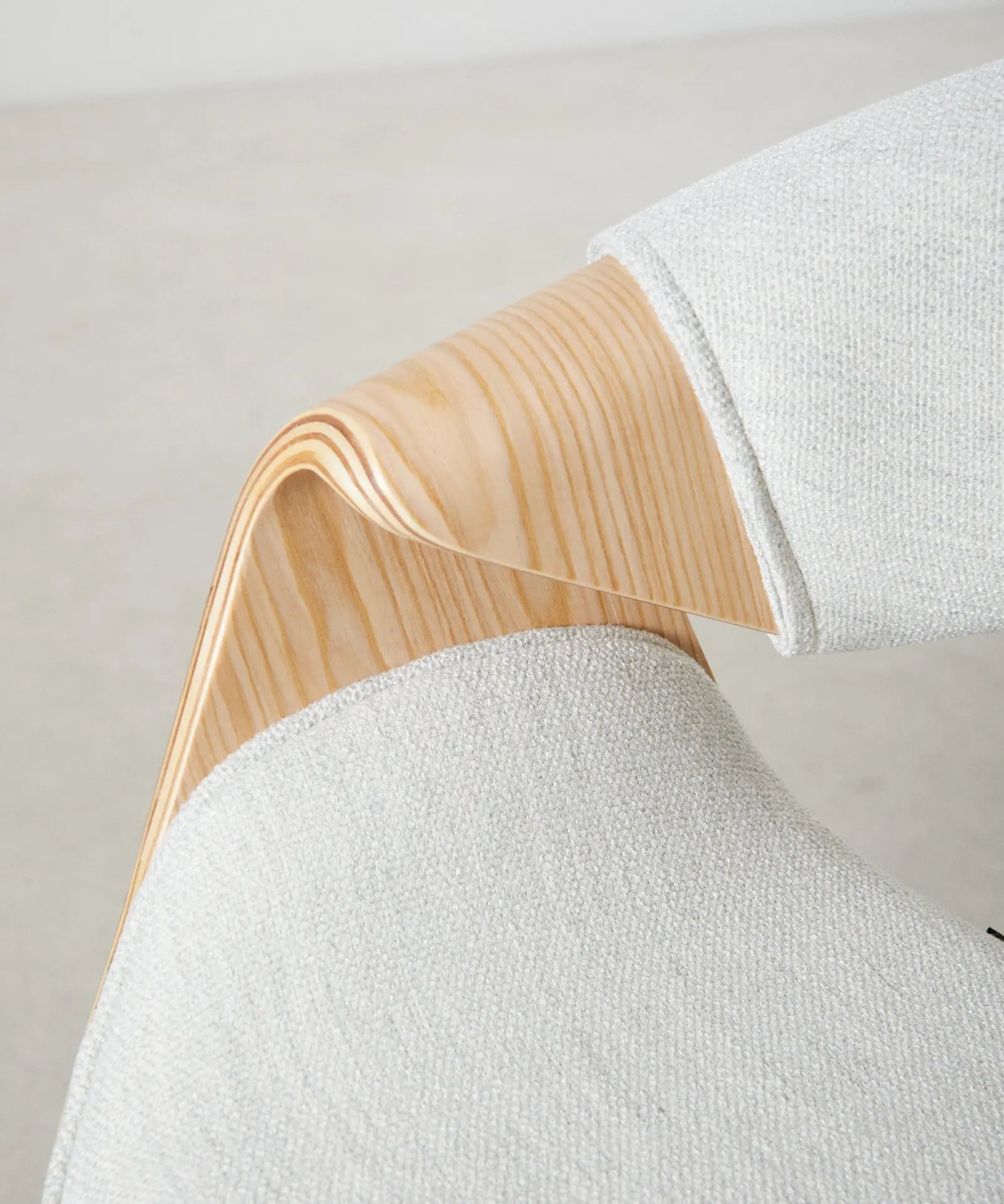 55740405481858 Silla de Comedor en Madera y Polipiel Binsa Sillas de Madera Northdeco