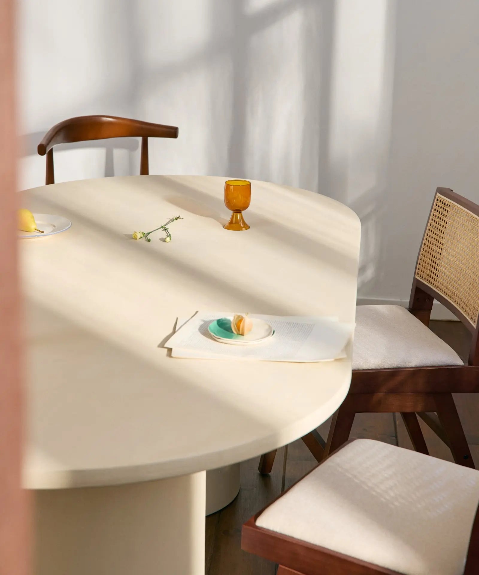 55283579289986 Mesa de Comedor Ovalada en Microcemento Juno (200 cm) Mesa de comedor Northdeco