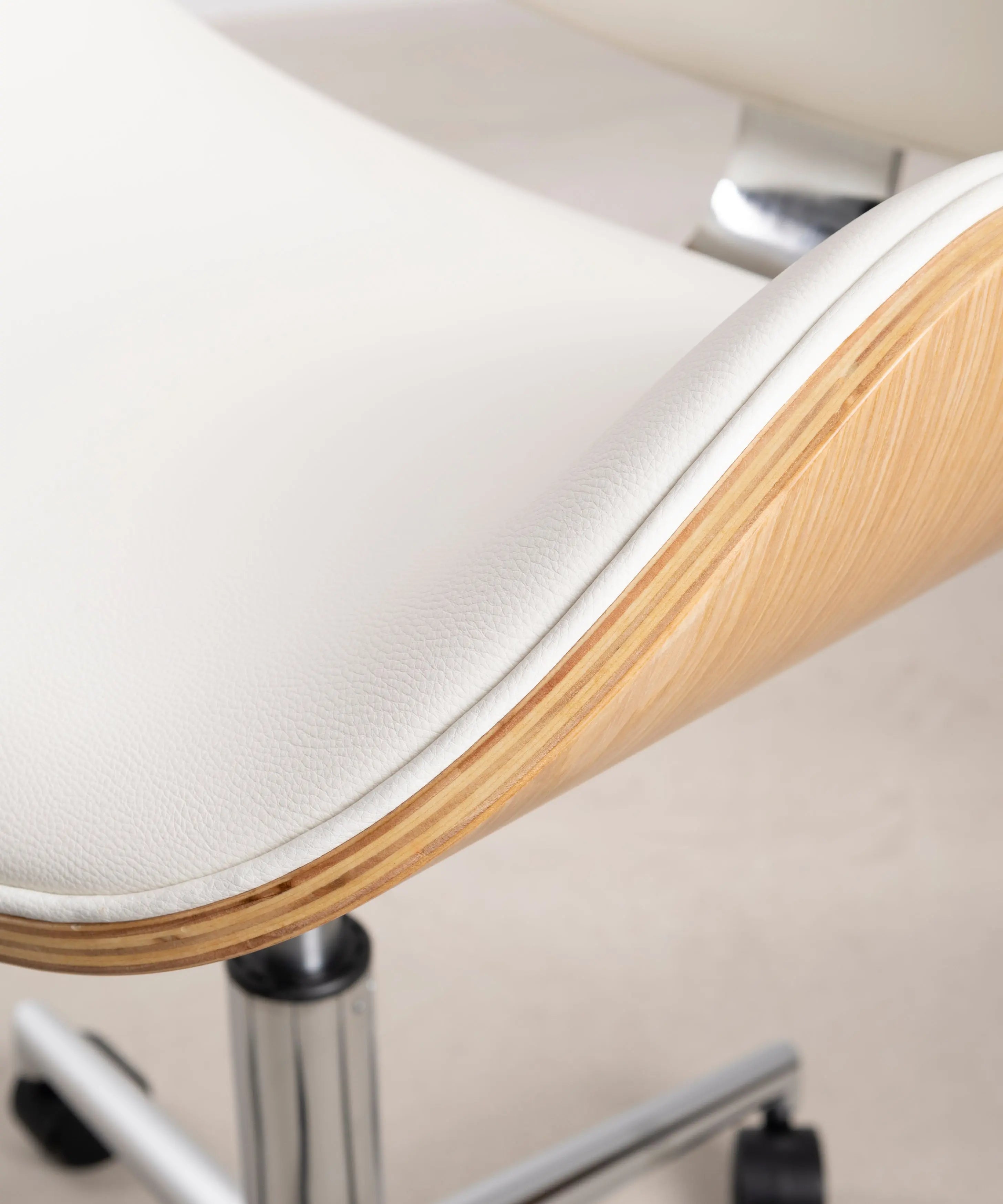 42013104275635 Silla de Escritorio Shelley Sillas de Oficina Northdeco