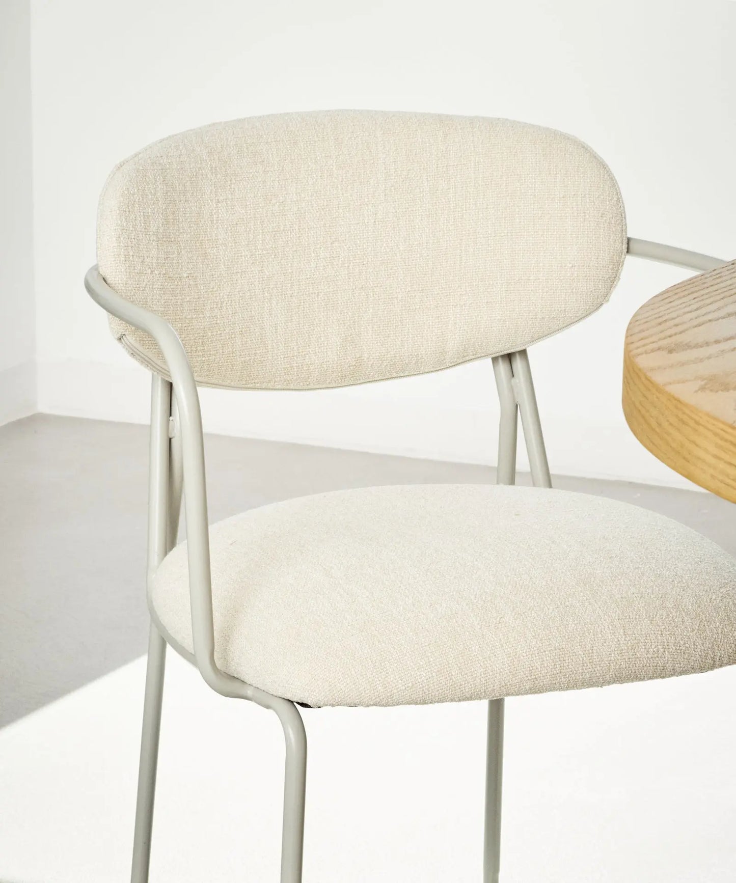 56625826627970 Silla de Comedor de Tela y Metal con Reposabrazos Moritz Arms Sillas tapizadas Northdeco