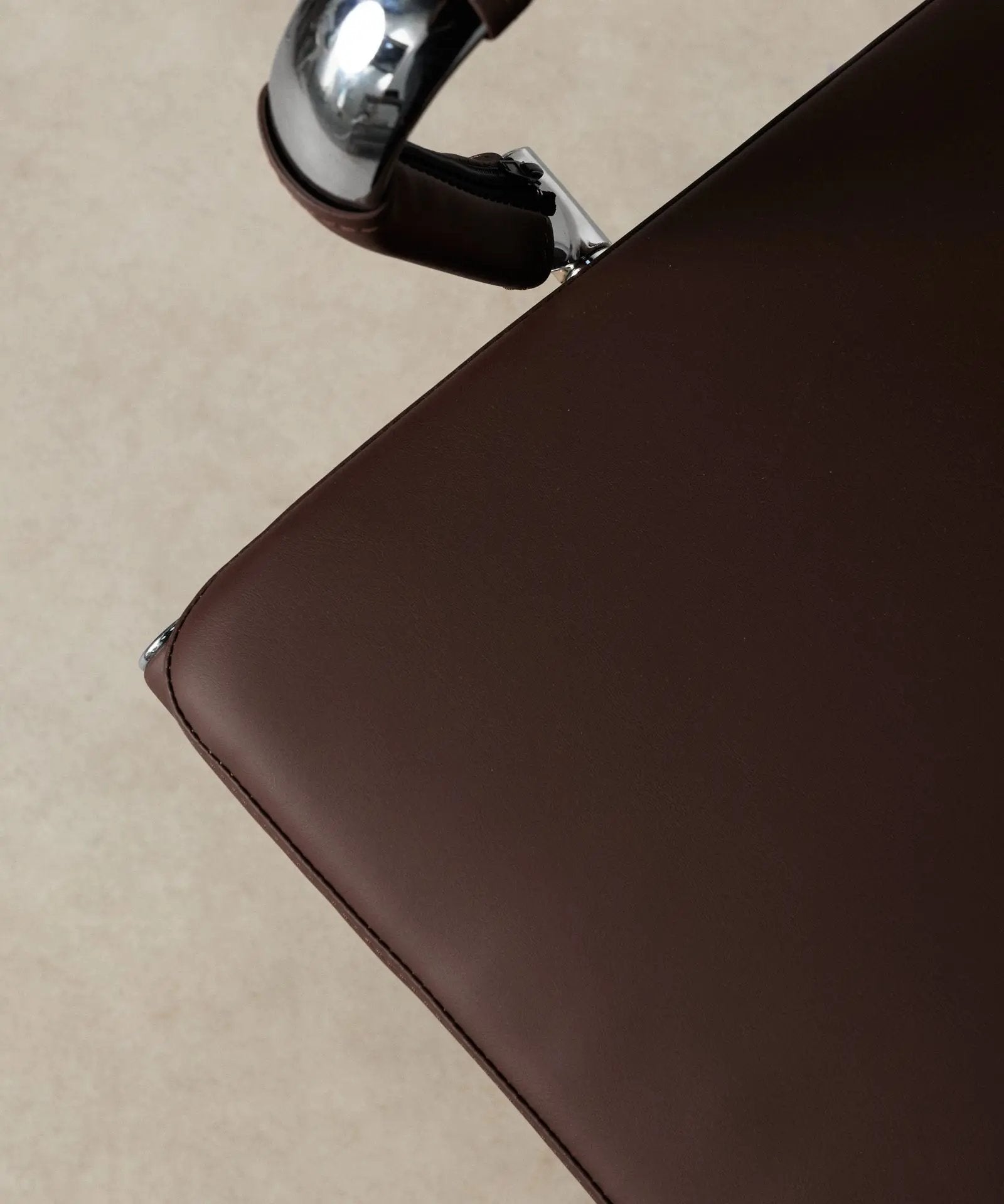 55814755352962 Silla de Oficina en Polipiel Low Base Adalia - Color Edition Sillas de Oficina Northdeco