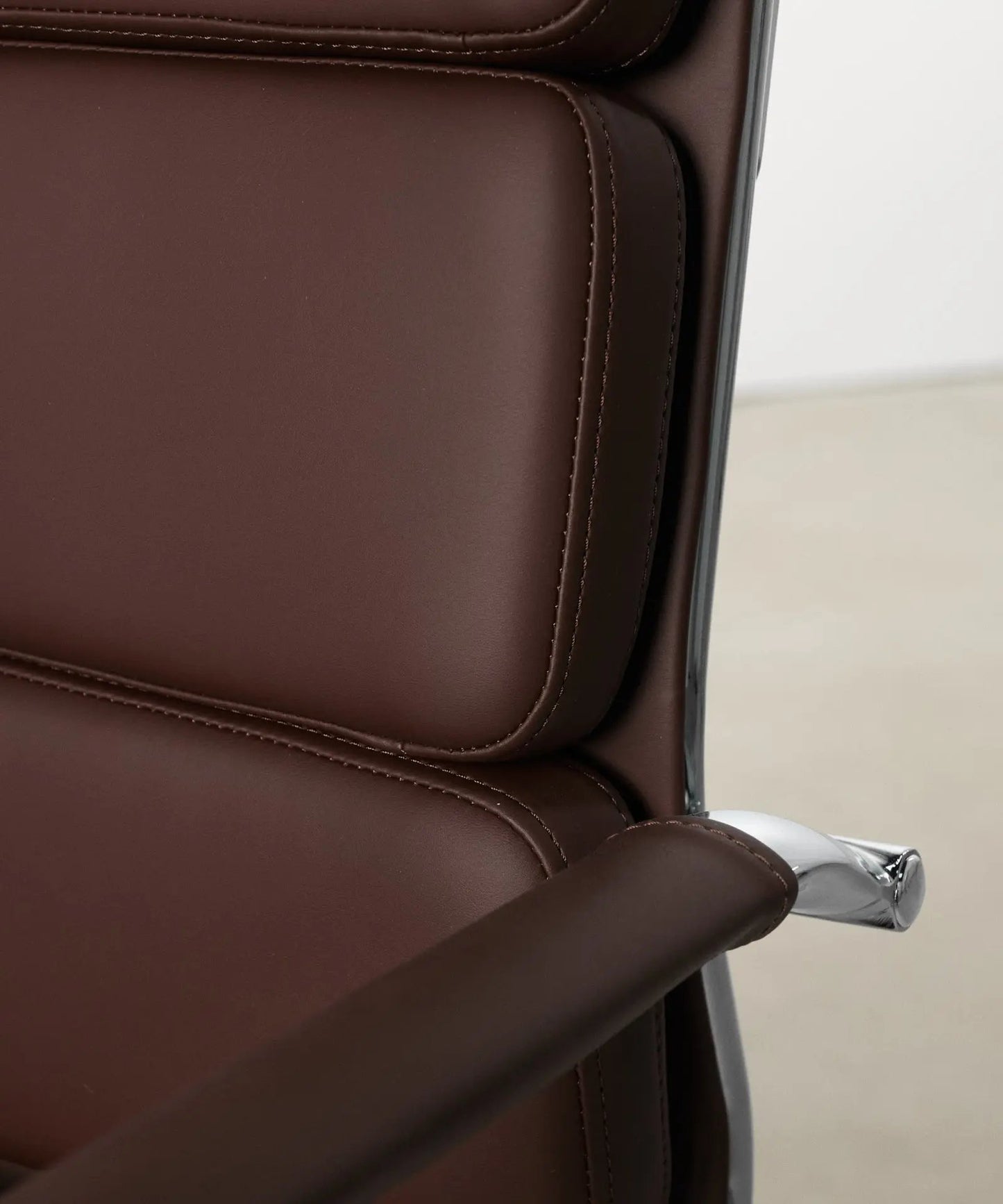 55814755352962 Silla de Oficina en Polipiel Low Base Adalia - Color Edition Sillas de Oficina Northdeco