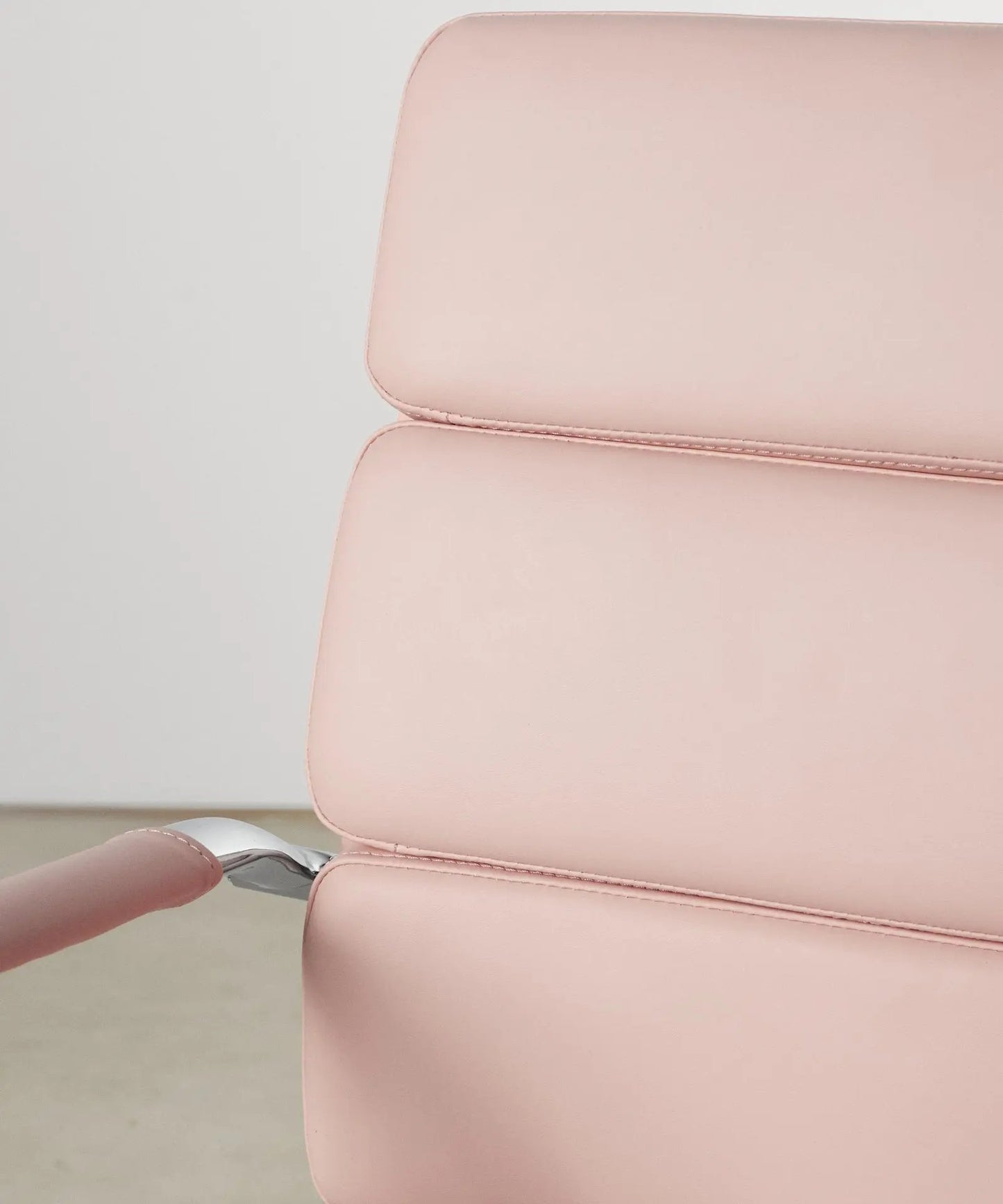 55814755320194 Silla de Oficina en Polipiel Low Base Adalia - Color Edition Sillas de Oficina Northdeco