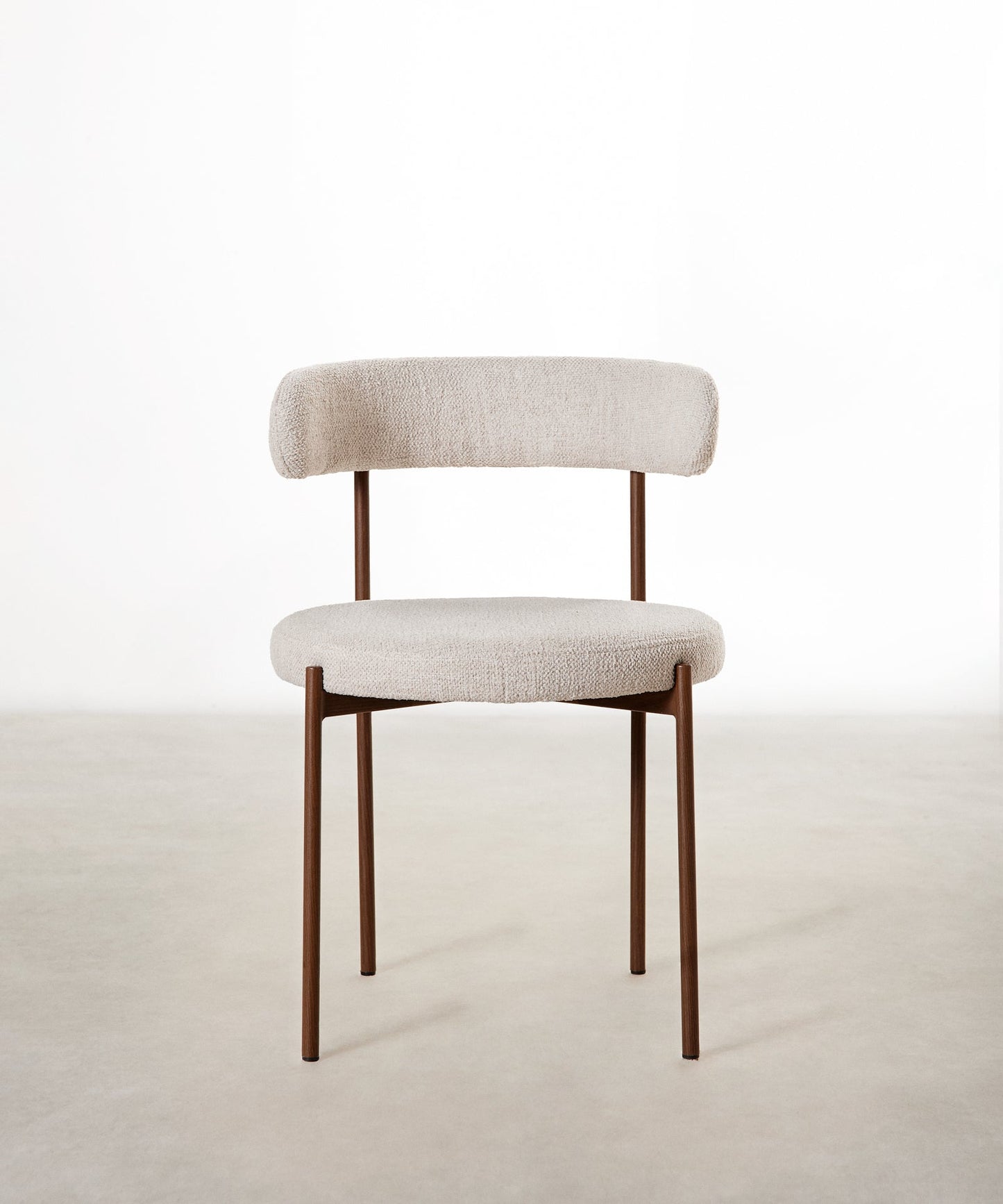 55629169885570 Silla de Comedor en Tela y Metal Alexia - EDICIÓN MADERA Sillas tapizadas Northdeco