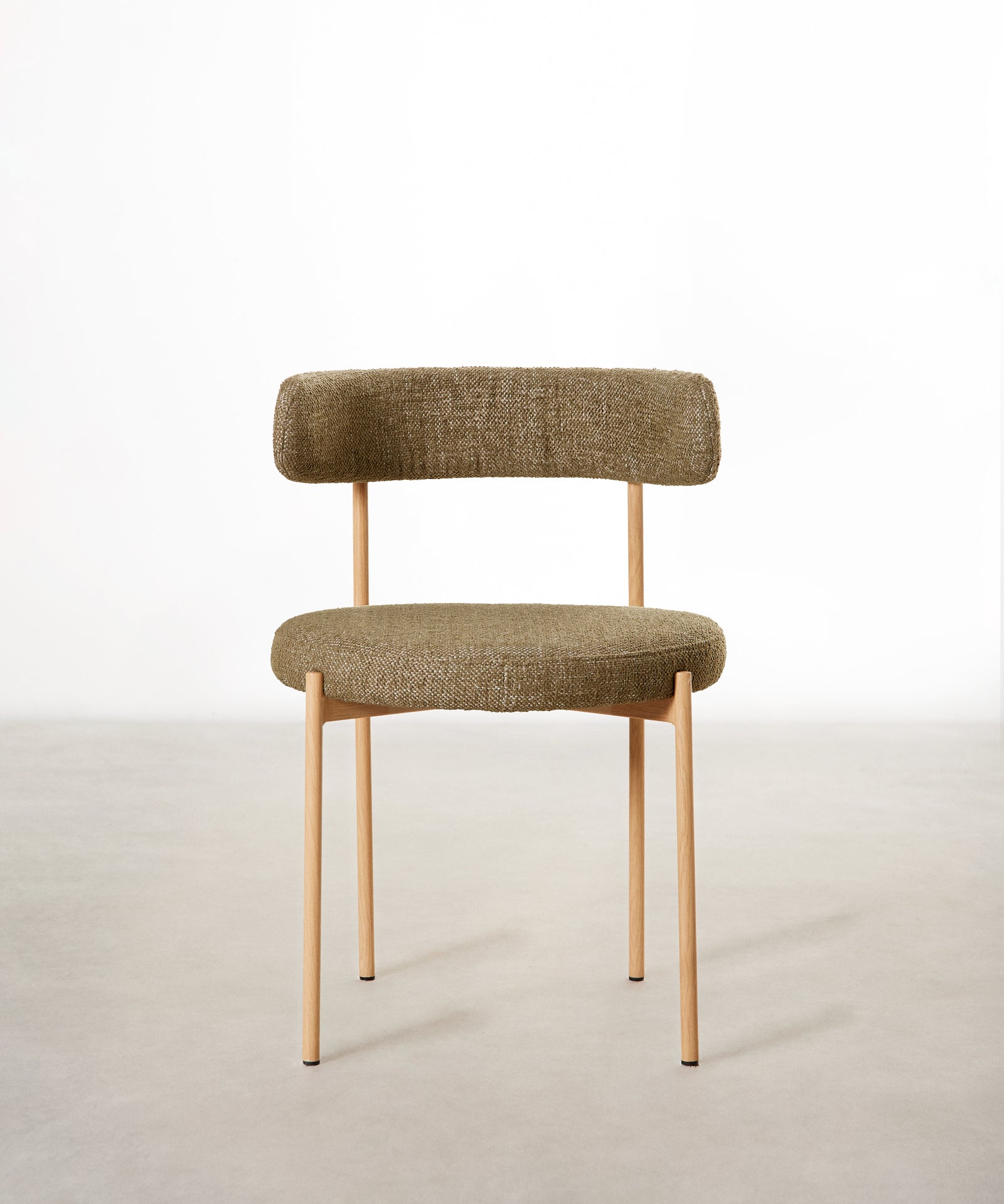 55629190267266 Silla de Comedor en Tela y Metal Alexia - EDICIÓN MADERA Sillas tapizadas Northdeco