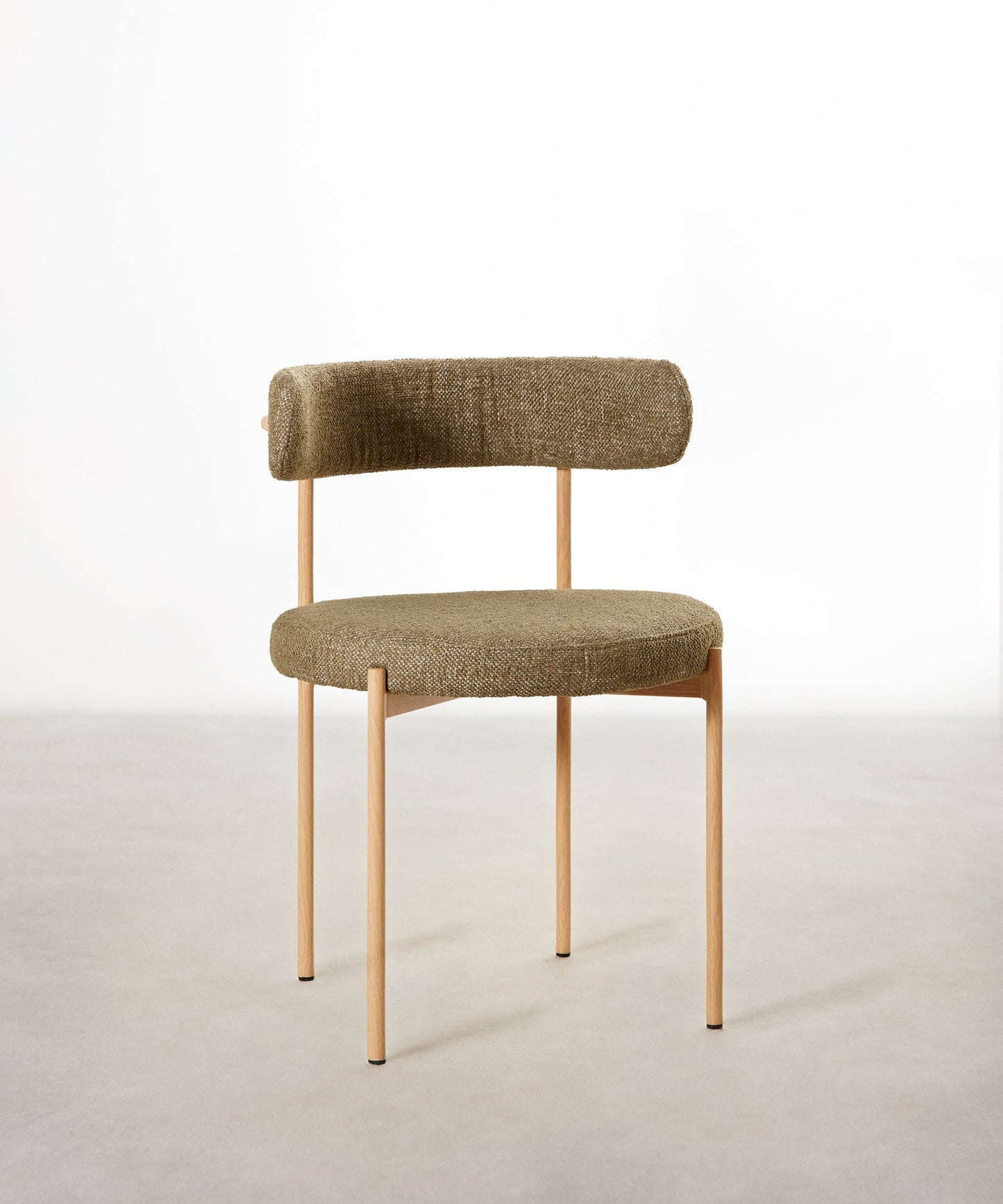 55629190267266 Silla de Comedor en Tela y Metal Alexia - EDICIÓN MADERA Sillas tapizadas Northdeco