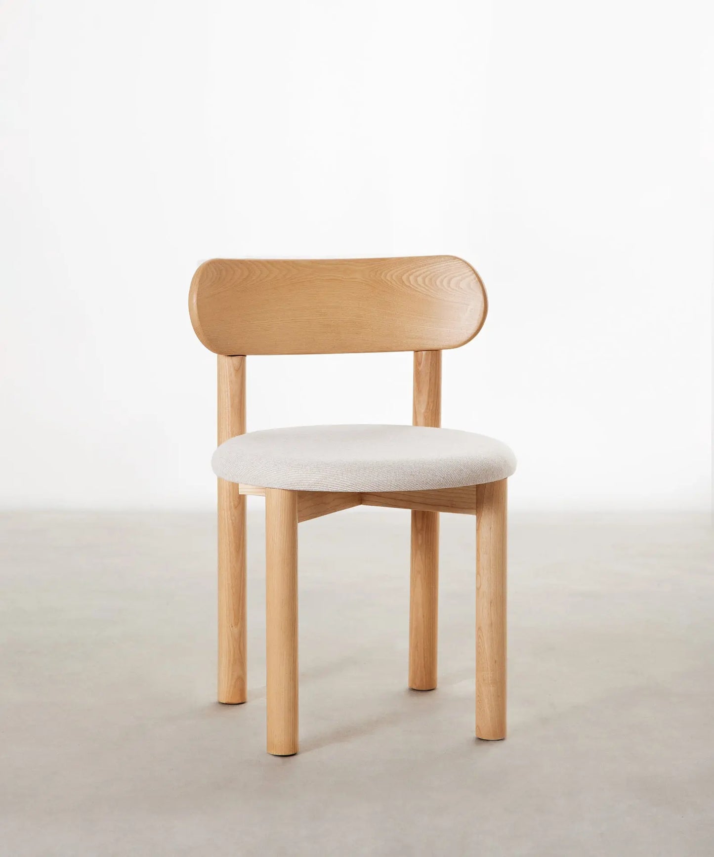 55651792126338 Silla de Comedor en Madera Tapizada Bianca Sillas Nórdicas Northdeco