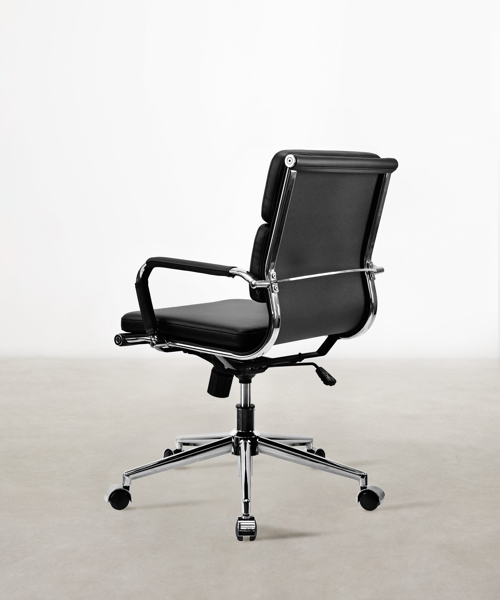 42310566740147 Silla de Oficina en Polipiel Low Base Jackson Sillas de Oficina Northdeco