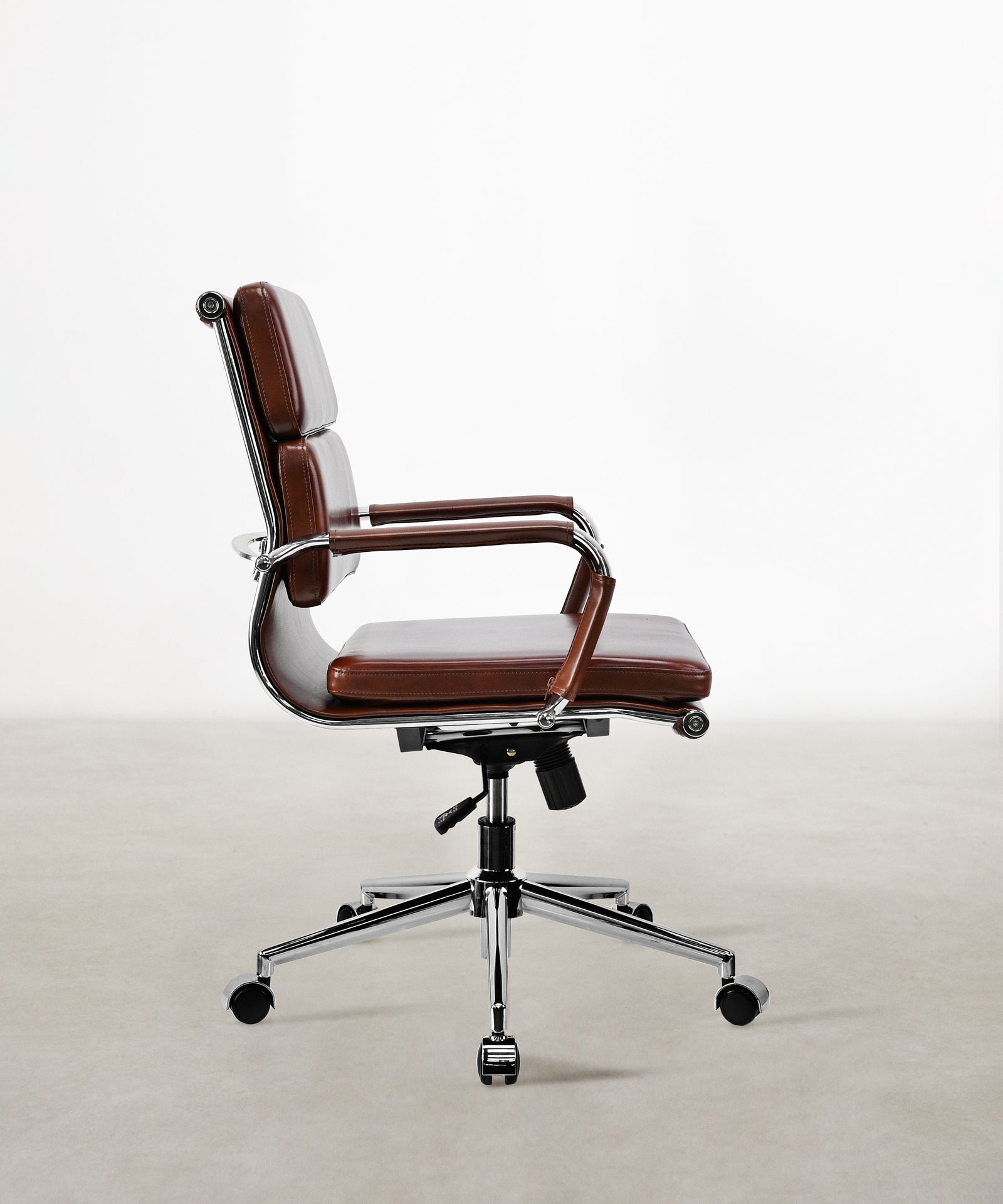 47206775718225 Silla de Oficina en Polipiel Low Base Jackson Sillas de Oficina Northdeco